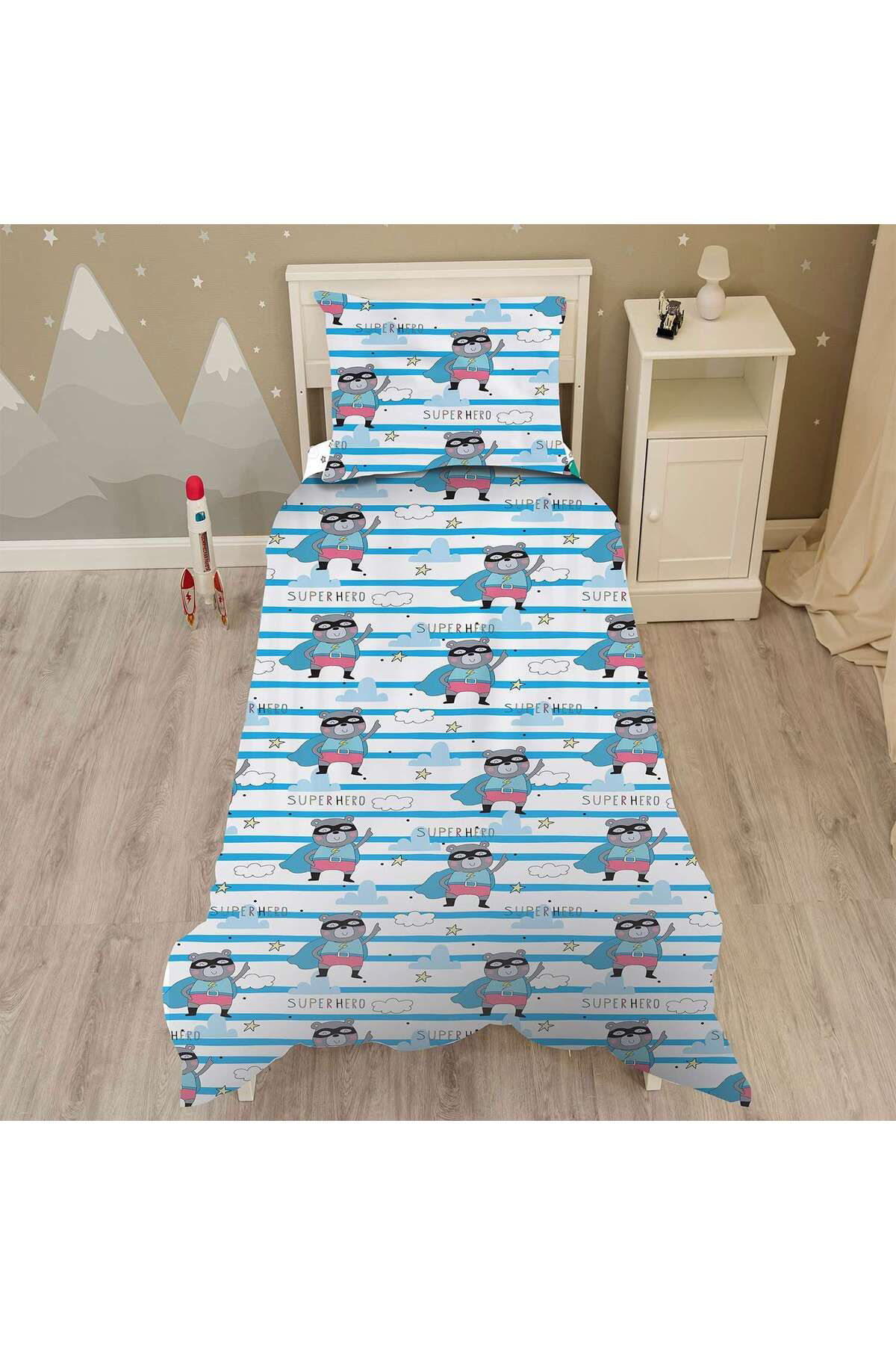 Evan Home Superhero Desenli Çocuk Odası Takım Perde (İki Kanat),Yatak Örtüsü,Yastık,Kırlent ,Halı,