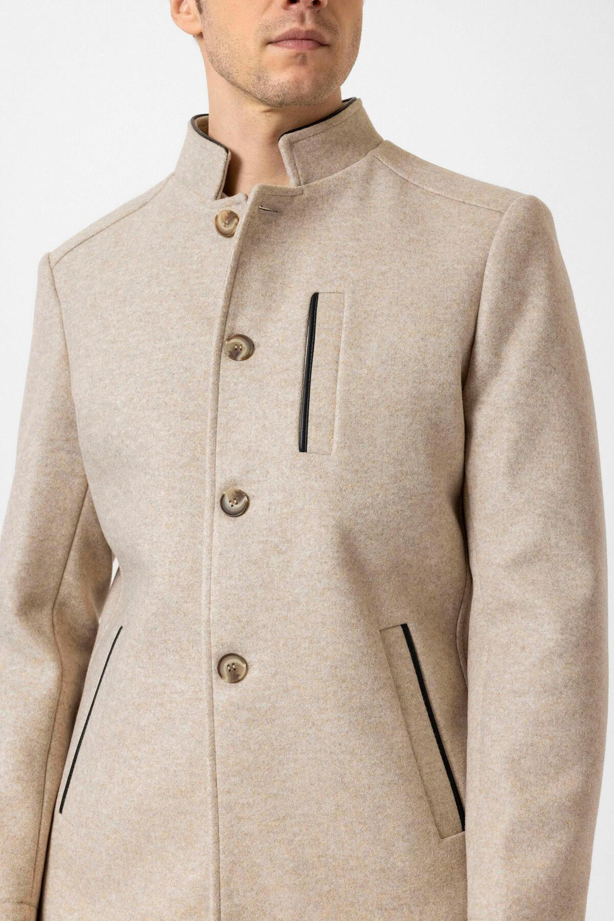 Süvari Bol Kesim Hakim Yaka Dokulu Bej Erkek Kaban