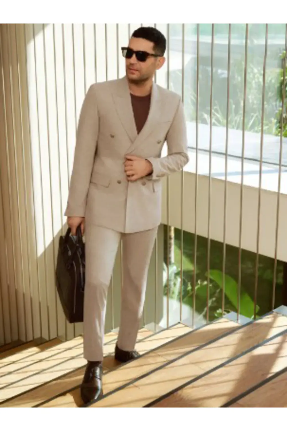 Süvari Süvari Dar Kesim Bej Çizgili Kruvaze Takım Elbise Süvari Süvari Dar Kesim Bej Çizgili Kruvaze Takım Elbise