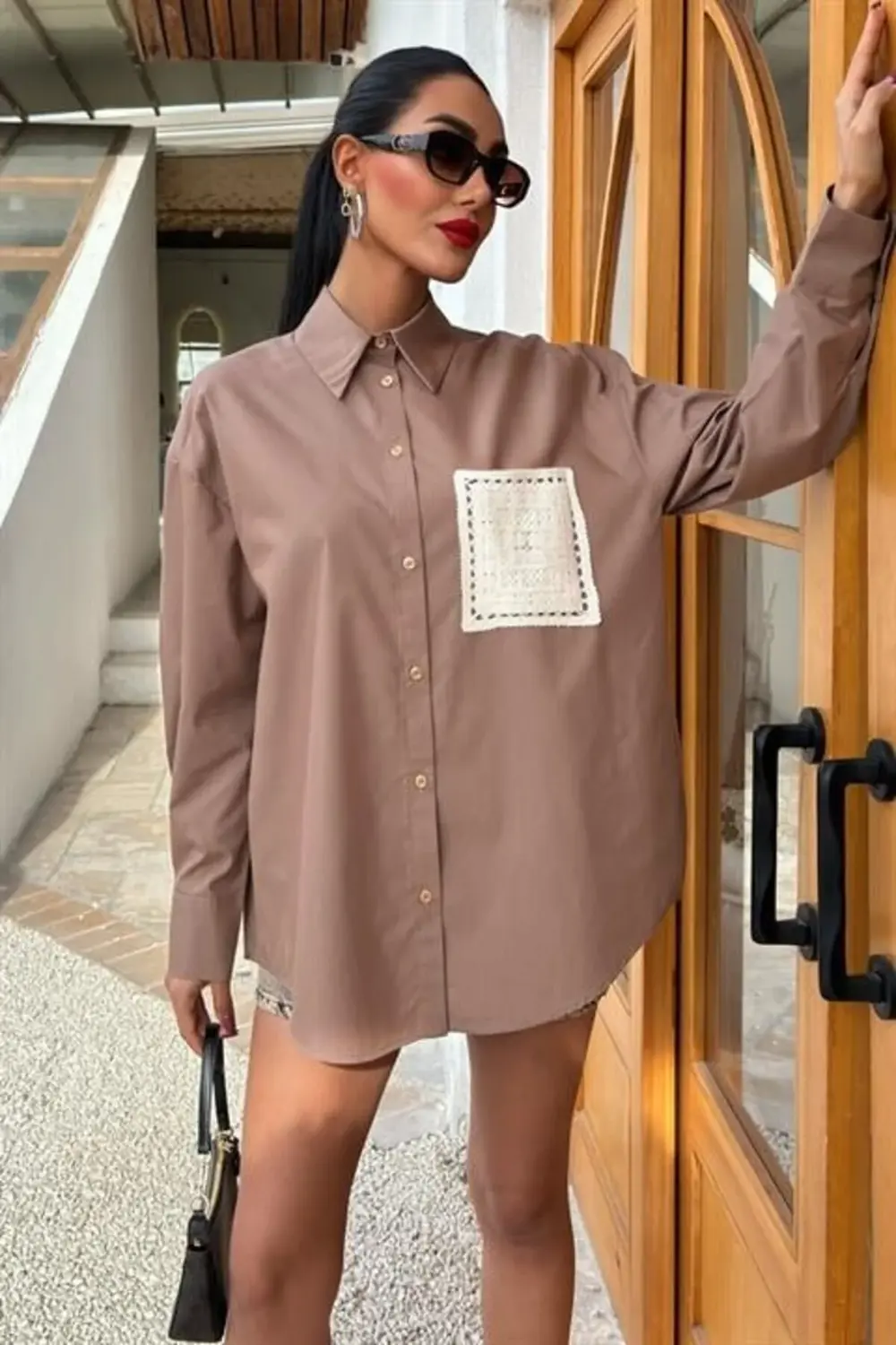 Süzine Cepli Arkası Yırtmaçlı Oversize Gömlek 3420