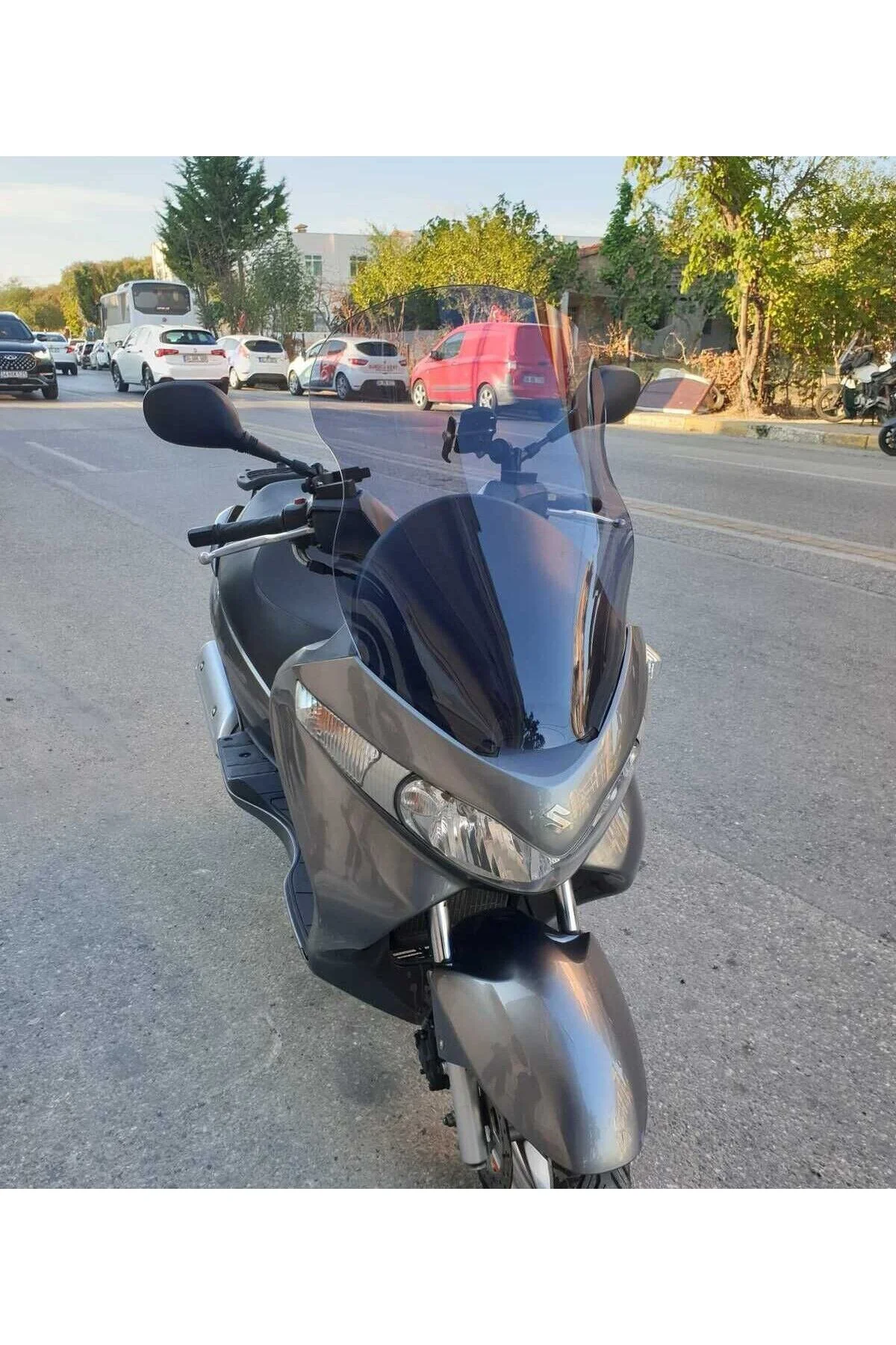 Suzuki Burgman 125 Ön Cam 2006-2013 Model 61cm Füme Renkli 4mm
