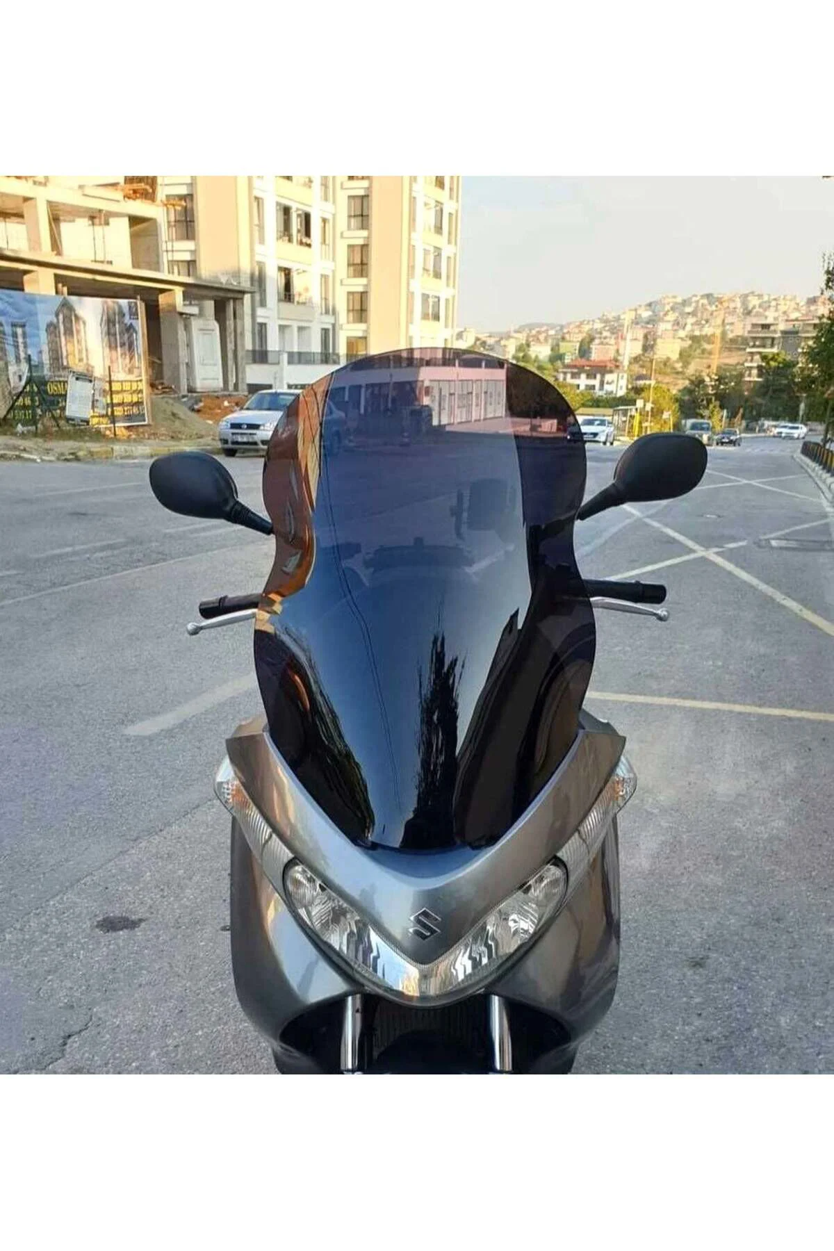 Suzuki Burgman 125 Ön Cam 2006-2013 Model 61cm siyah Renkli 4mm