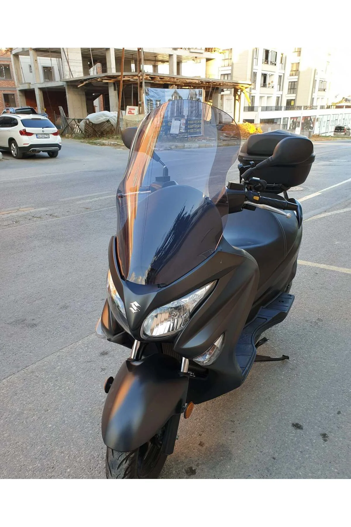 Suzuki Burgman 200 Ön Cam 2006-2013 Model 61cm Füme Renkli 4mm