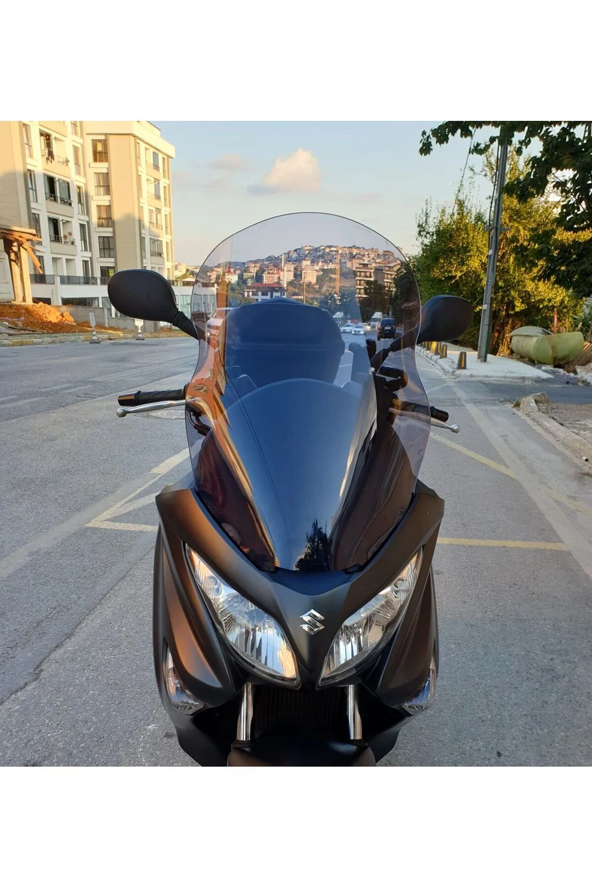 Suzuki Burgman 200 Ön Cam 2006-2013 Model 61cm Füme Renkli 4mm