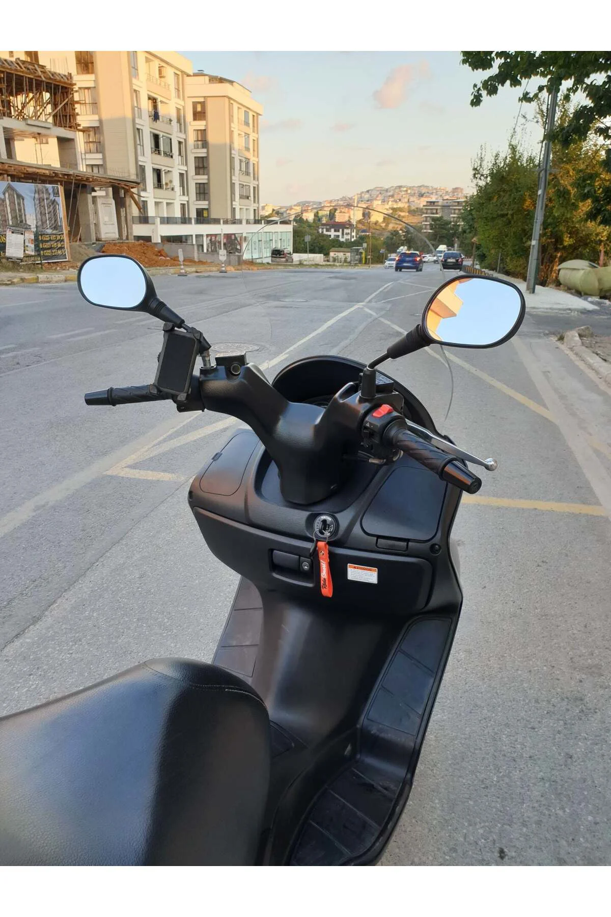 Suzuki Burgman 200 Ön Cam 2006-2013 Model 61cm Şeffaf Renkli 4mm