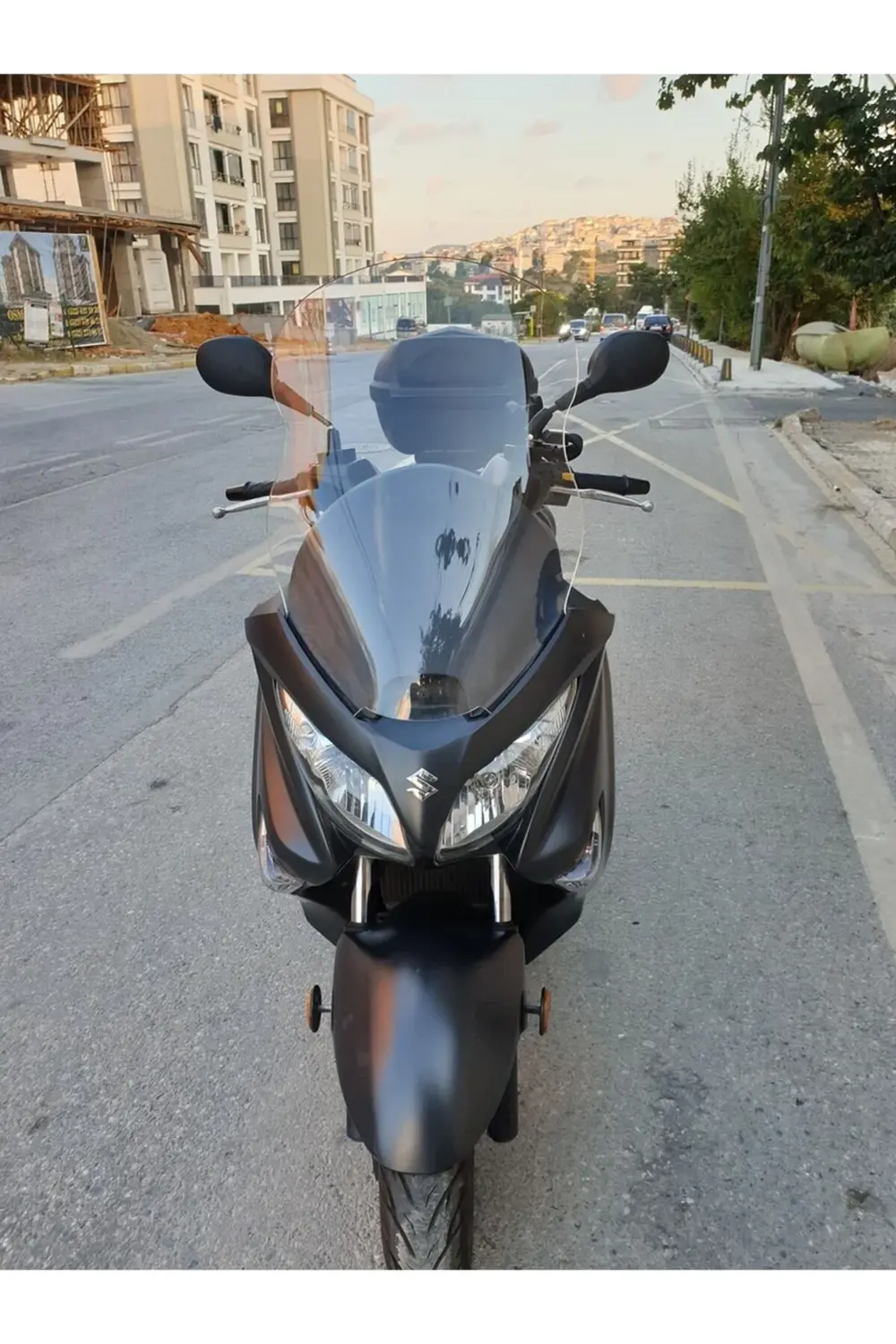 Suzuki Burgman 200 Ön Cam 2006-2013 Model 61cm Şeffaf Renkli 4mm