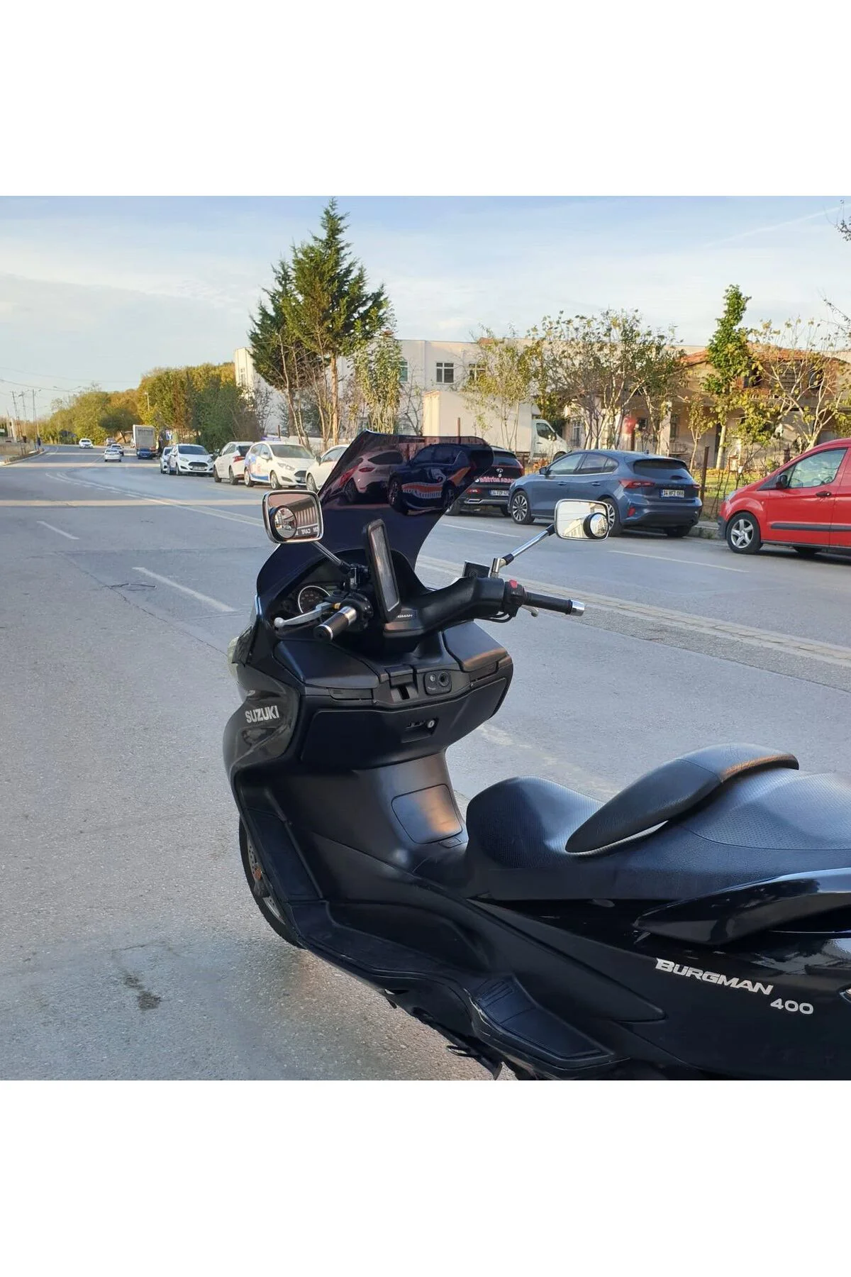 Suzuki Burgman 400 K7 Ön Cam 2007-2015 Model 70cm Siyah Renkli 4m