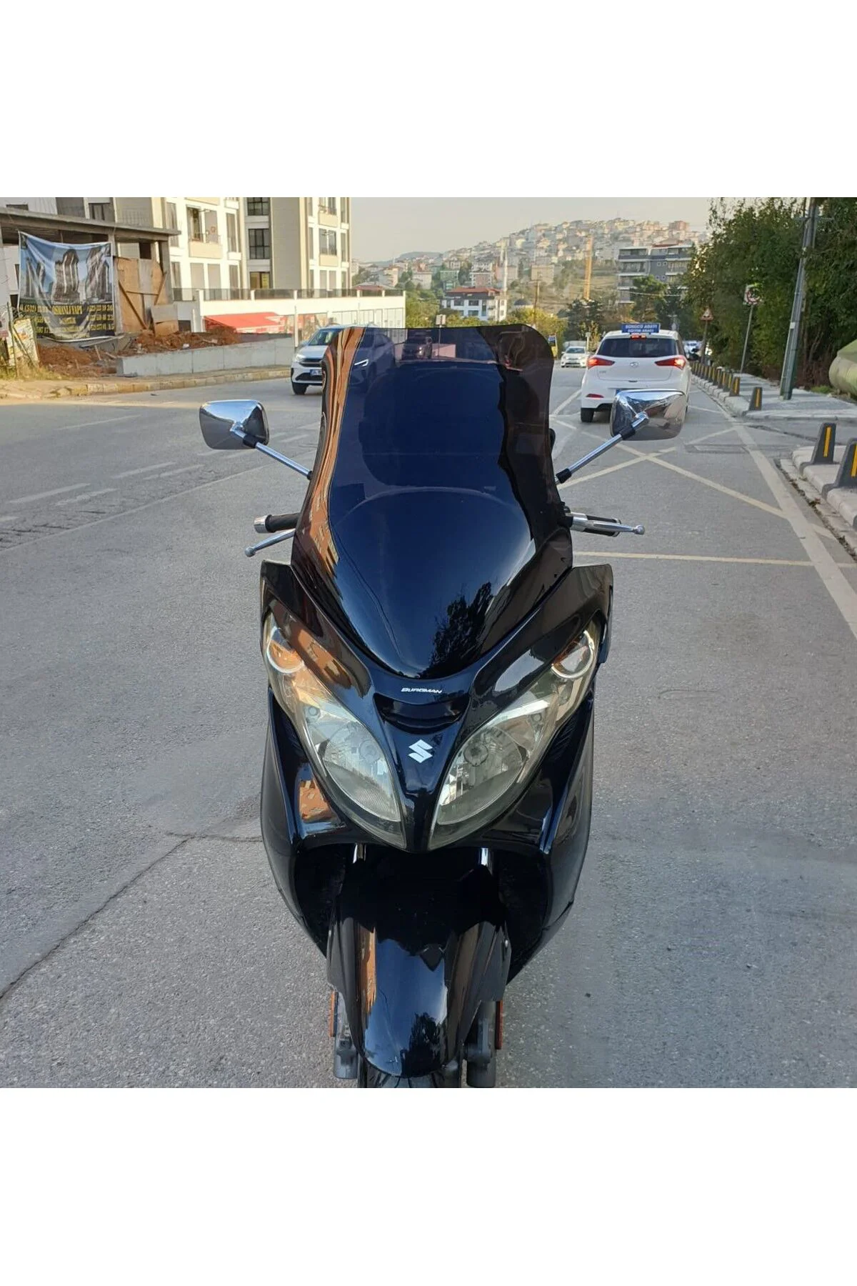 Suzuki Burgman 400 K7 Ön Cam 2007-2015 Model 70cm Siyah Renkli 4m
