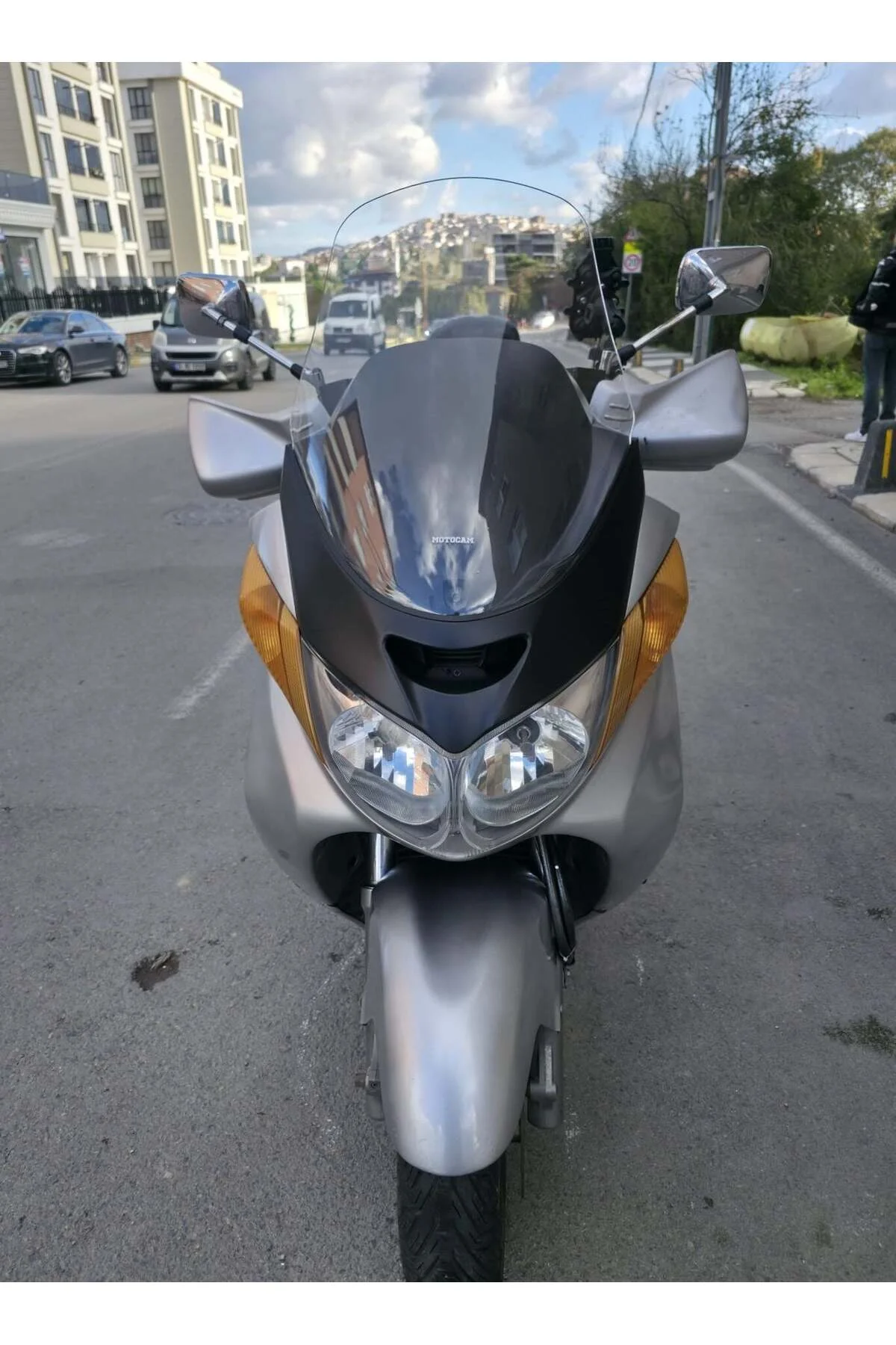 Suzuki Burgman 400 Ön Cam 1999-2006 Model 64cm Şeffaf Renkli 4mm - Görsel 5