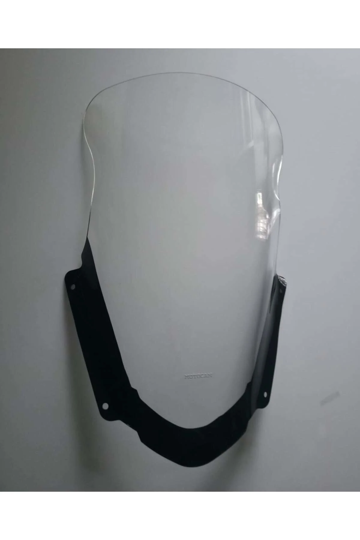 Suzuki Burgman 400 Ön Cam 2017-2026 Model 66cm Şeffaf Renkli 4mm 