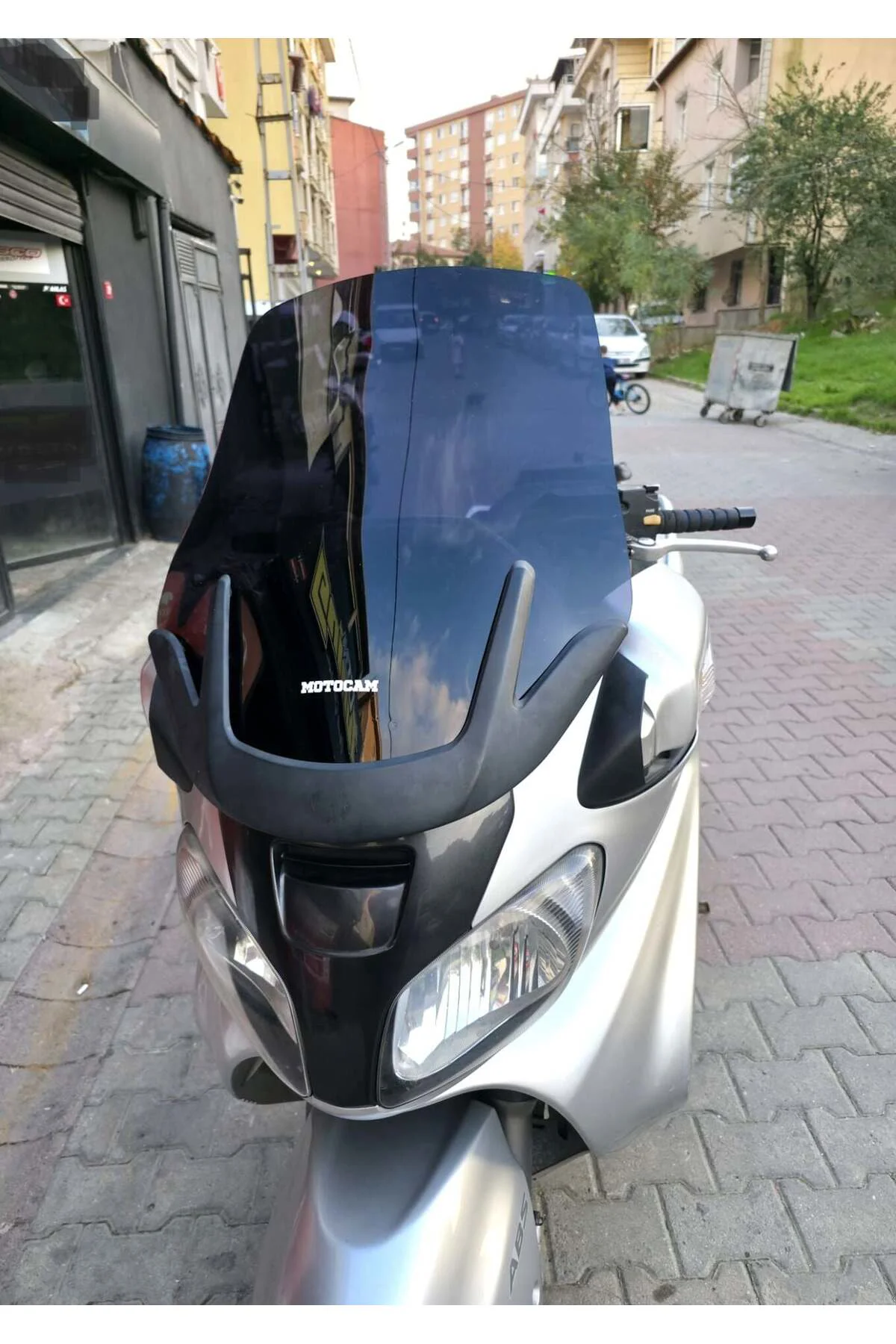 Suzuki Burgman 650 Ön Cam 2001-2004 Model 60cm Siyah Renkli 4mm