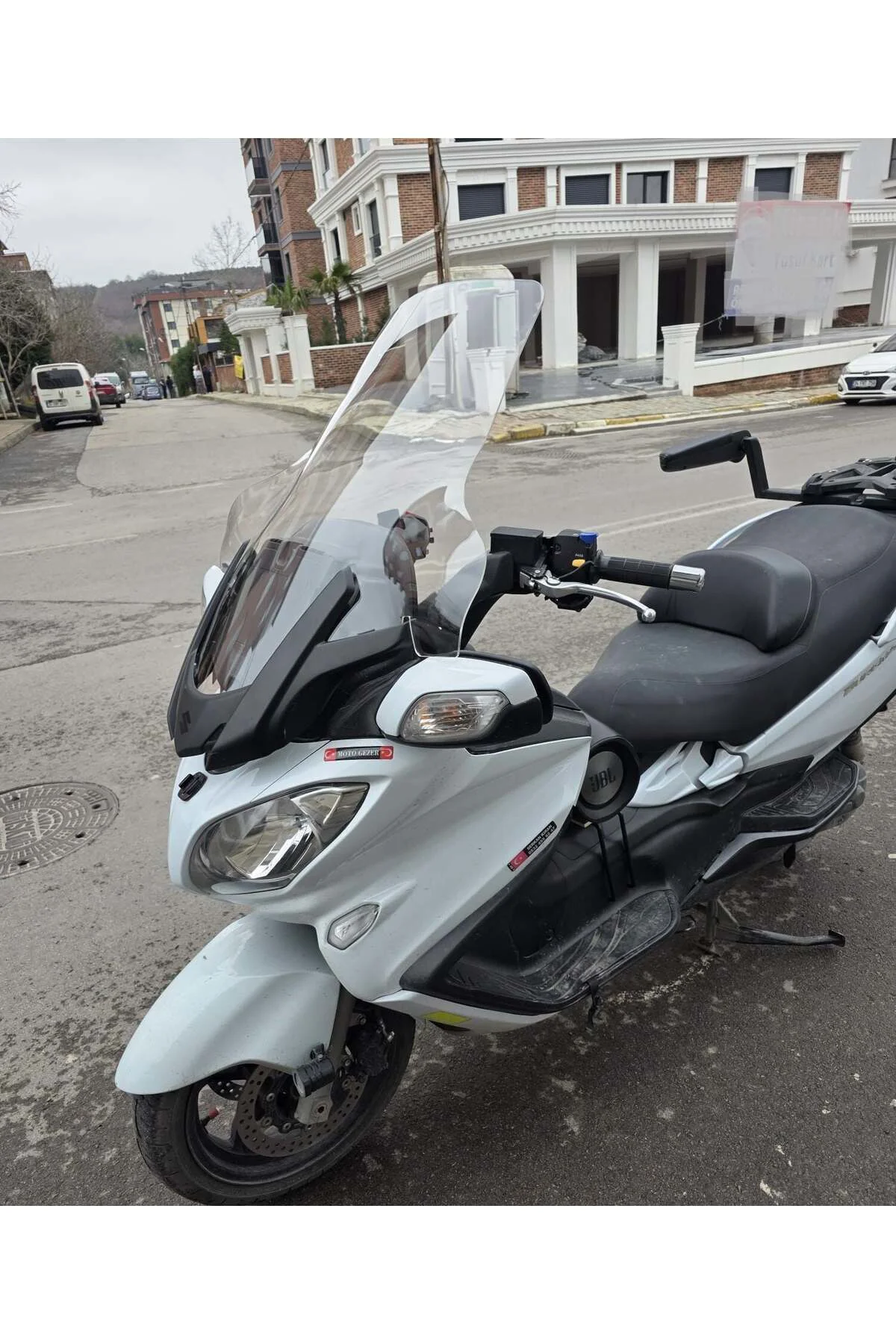 Suzuki Burgman 650 Ön Cam 2013-2018 Model 76cm Şeffaf Renkli 4mm