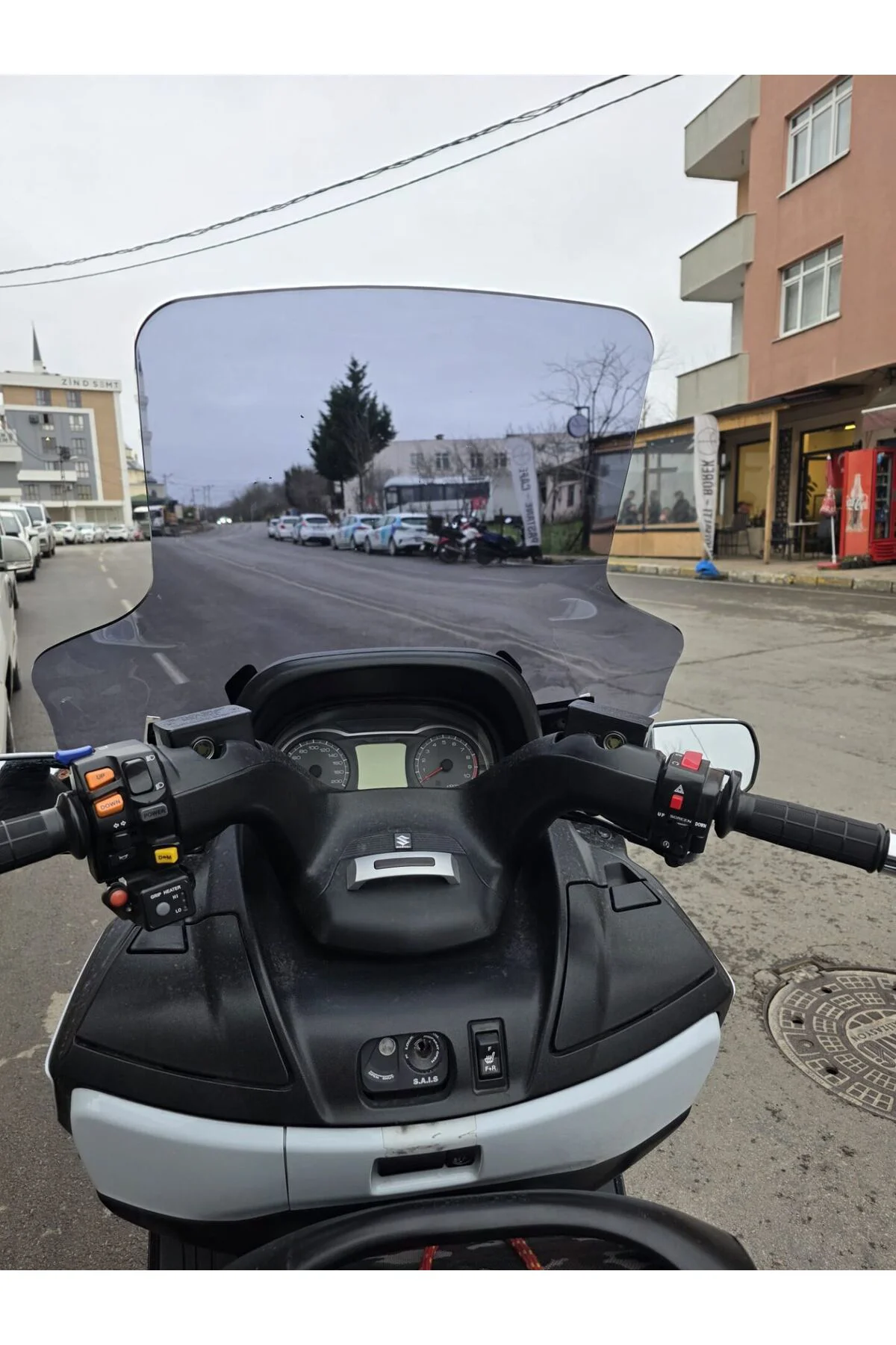 Suzuki Burgman 650 Ön Cam 2013-2018 Model 76cm Füme Renkli 4mm