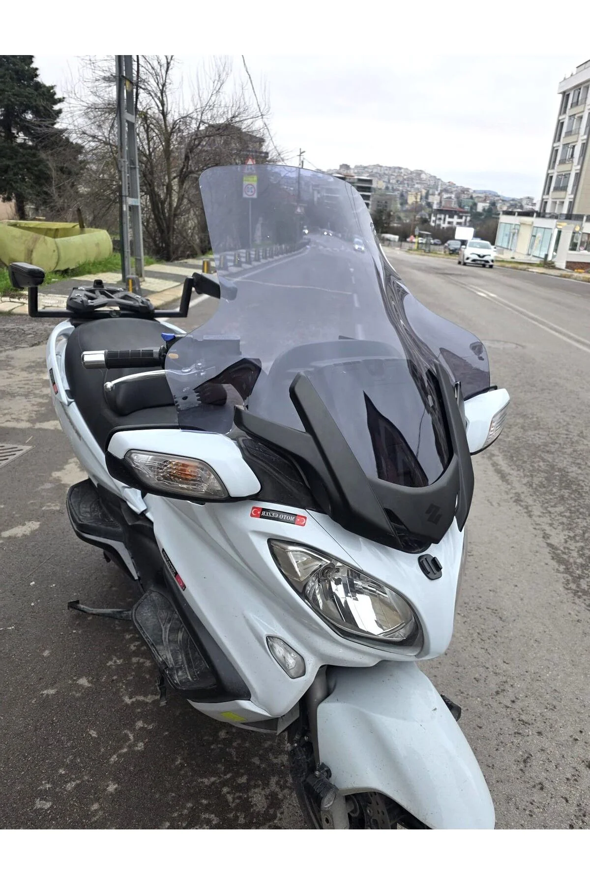 Suzuki Burgman 650 Ön Cam 2013-2018 Model 76cm Füme Renkli 4mm