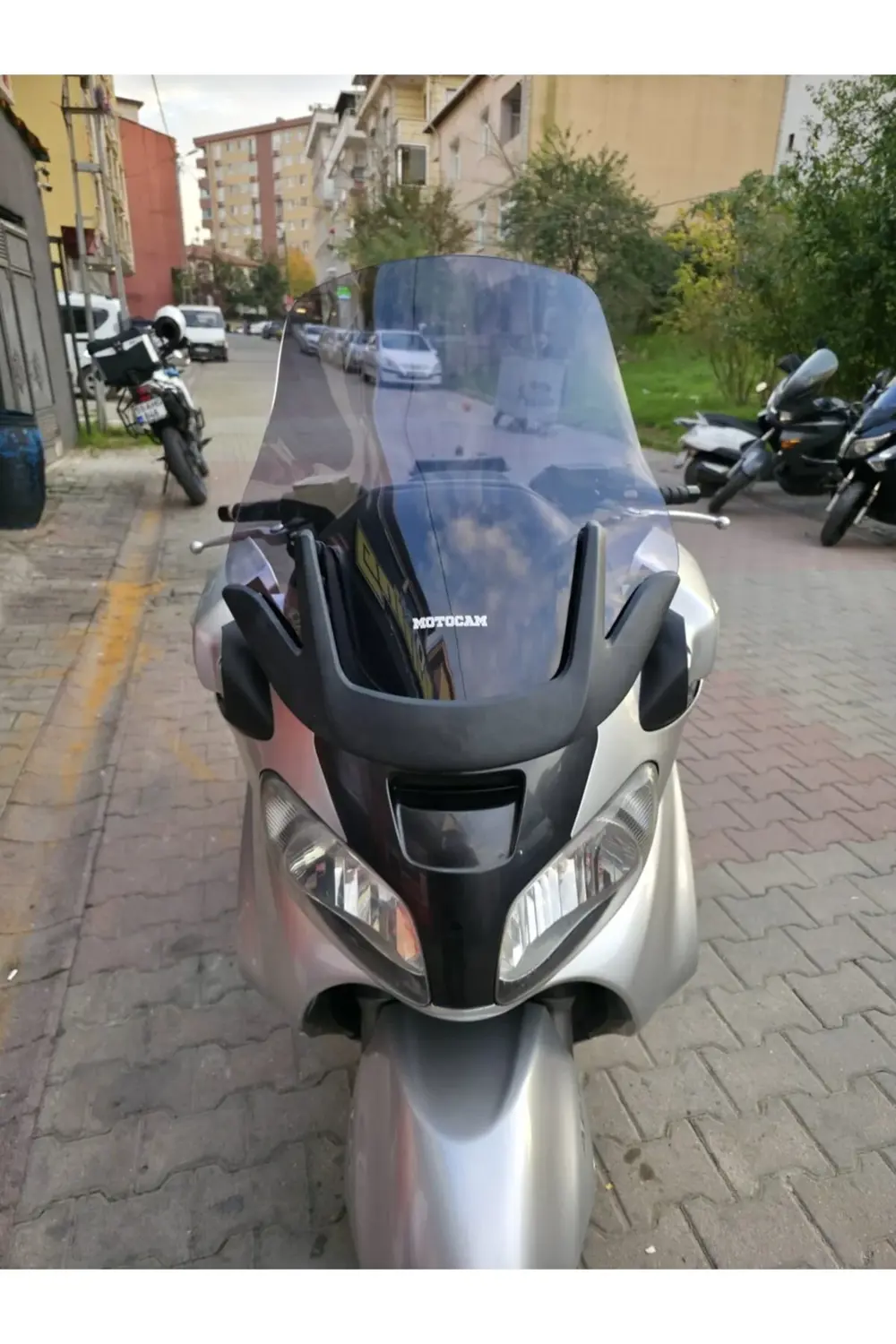 Suzuki Burgman 650 Ön Cam 2001-2004 Model 60cm Füme Renkli 4mm