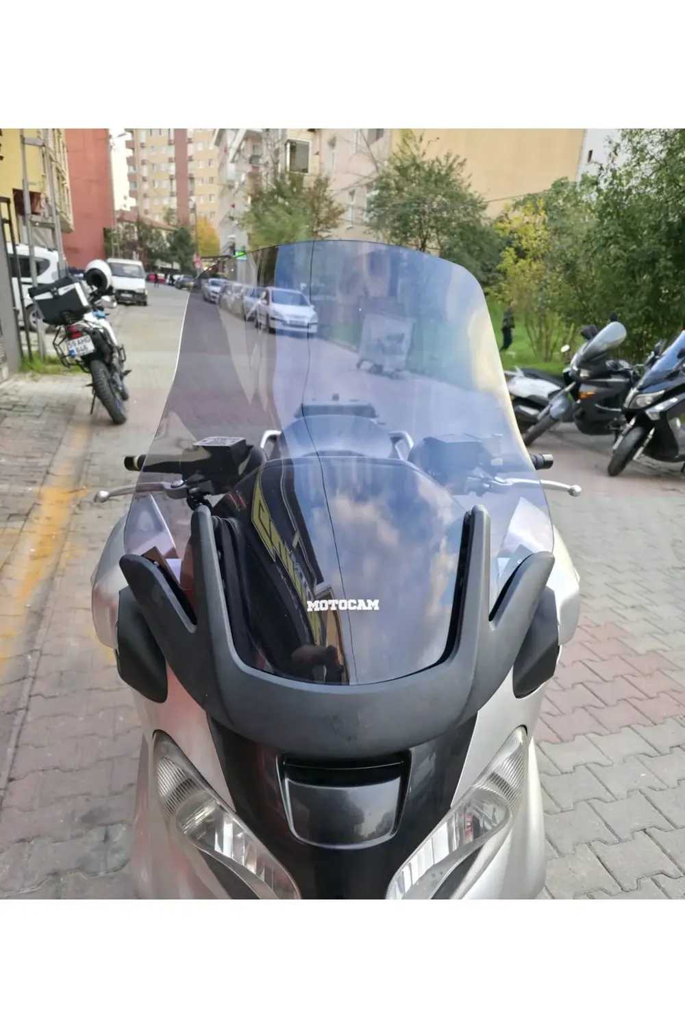 Suzuki Burgman 650 Ön Cam 2001-2004 Model 60cm Füme Renkli 4mm