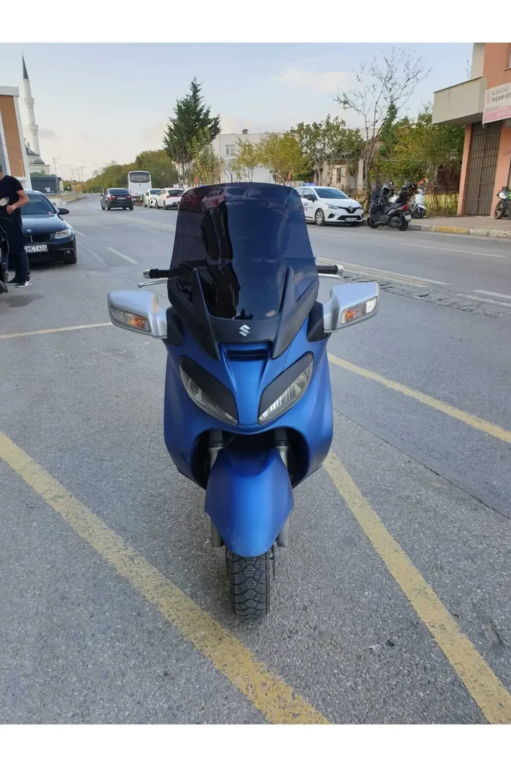 Suzuki Burgman 650 Ön Cam 2005 2018 Model 65cm Siyah Renkli 4mm O