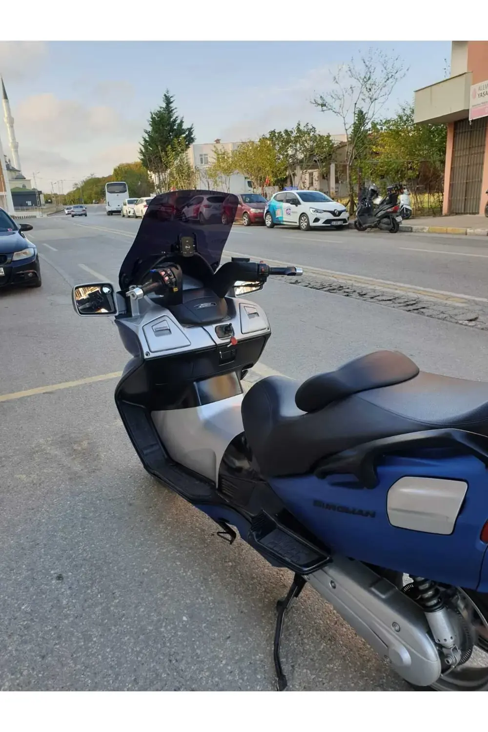 Suzuki Burgman 650 Ön Cam 2005 2018 Model 65cm Siyah Renkli 4mm O