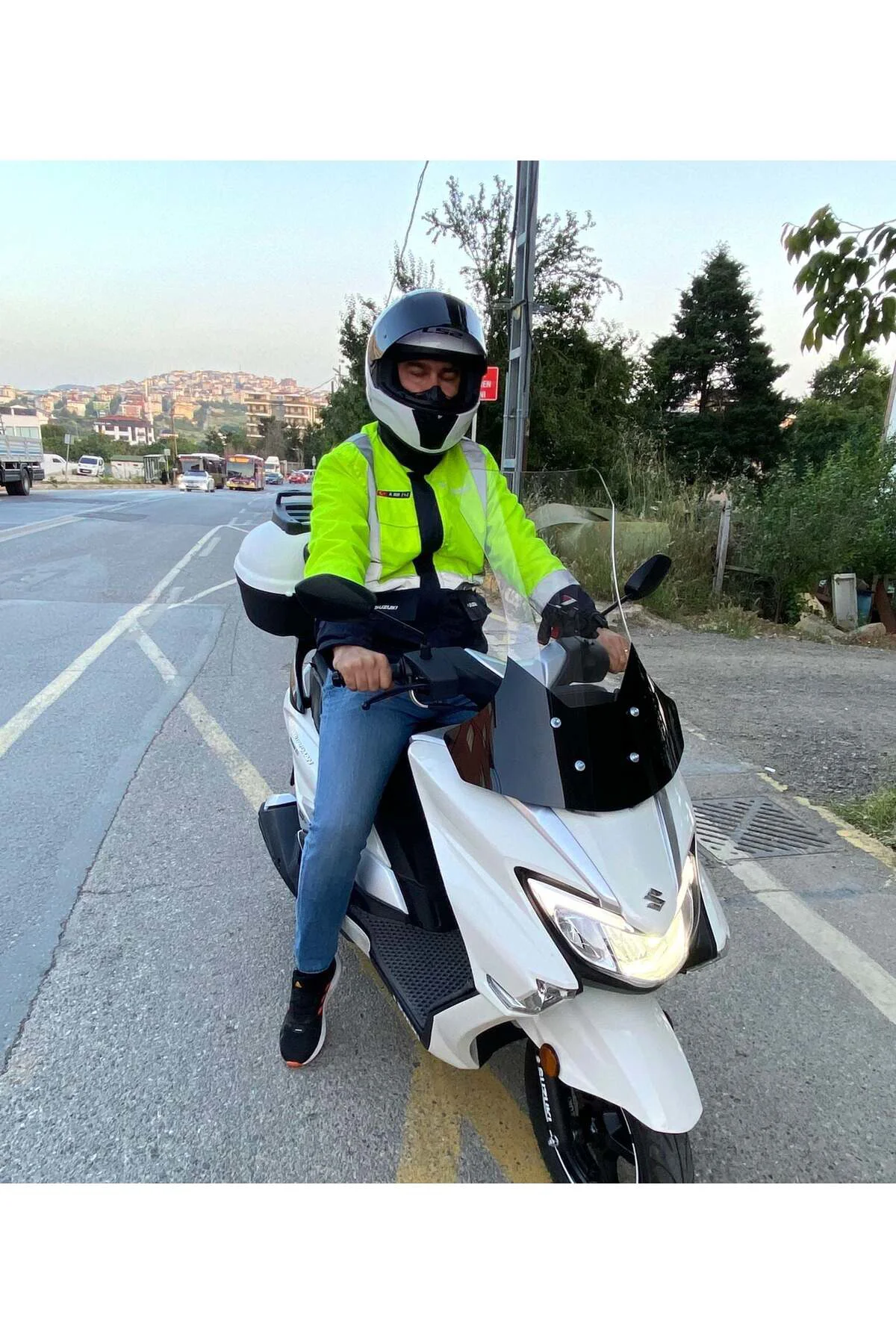 Suzuki Burgman Street EX 125 Ön Cam 2023-2026 Model 62cm Şeffaf Renkli 4mm