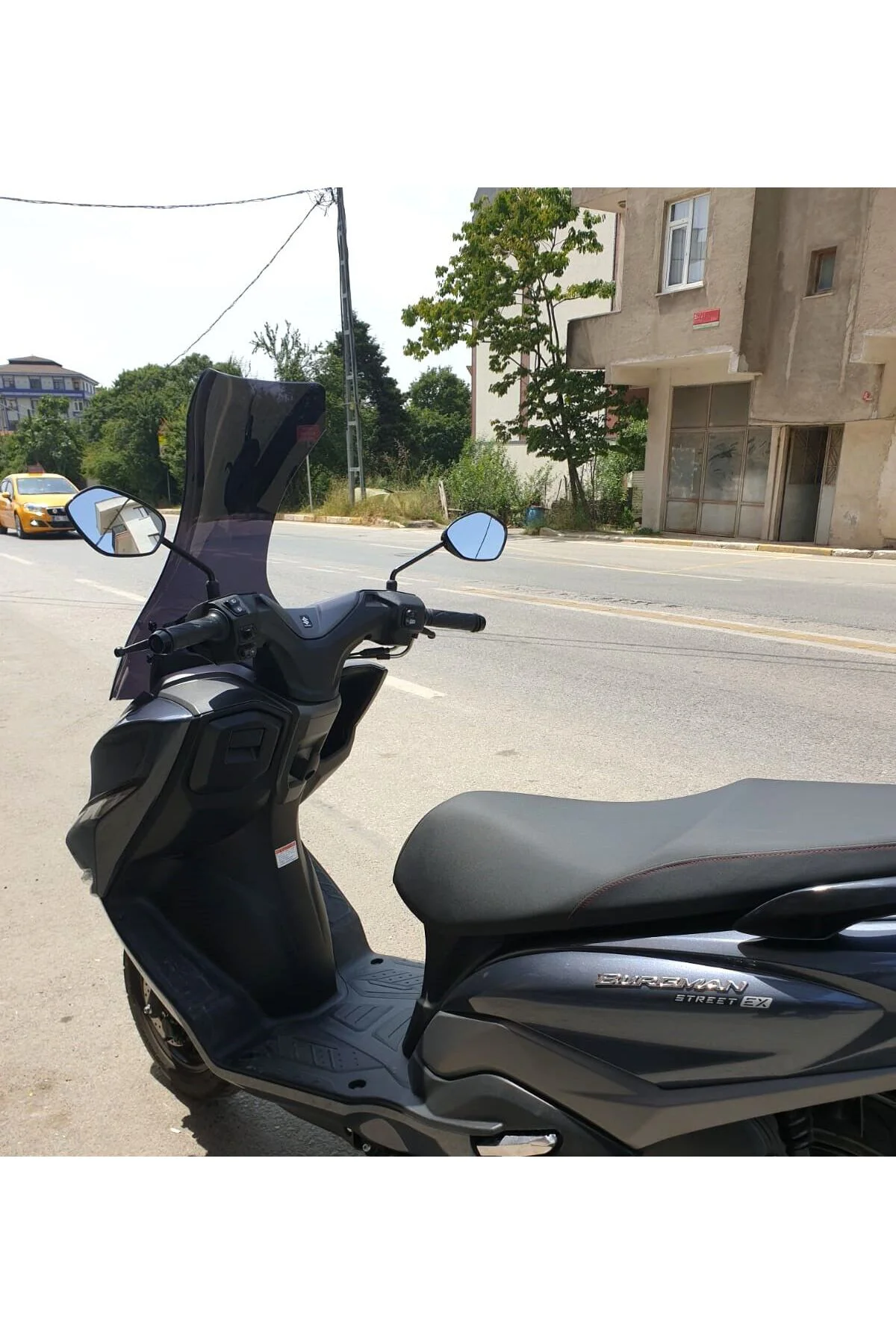 Suzuki Burgman Street EX 125 Ön Cam 2023-2026 Model 62cm Siyah Re