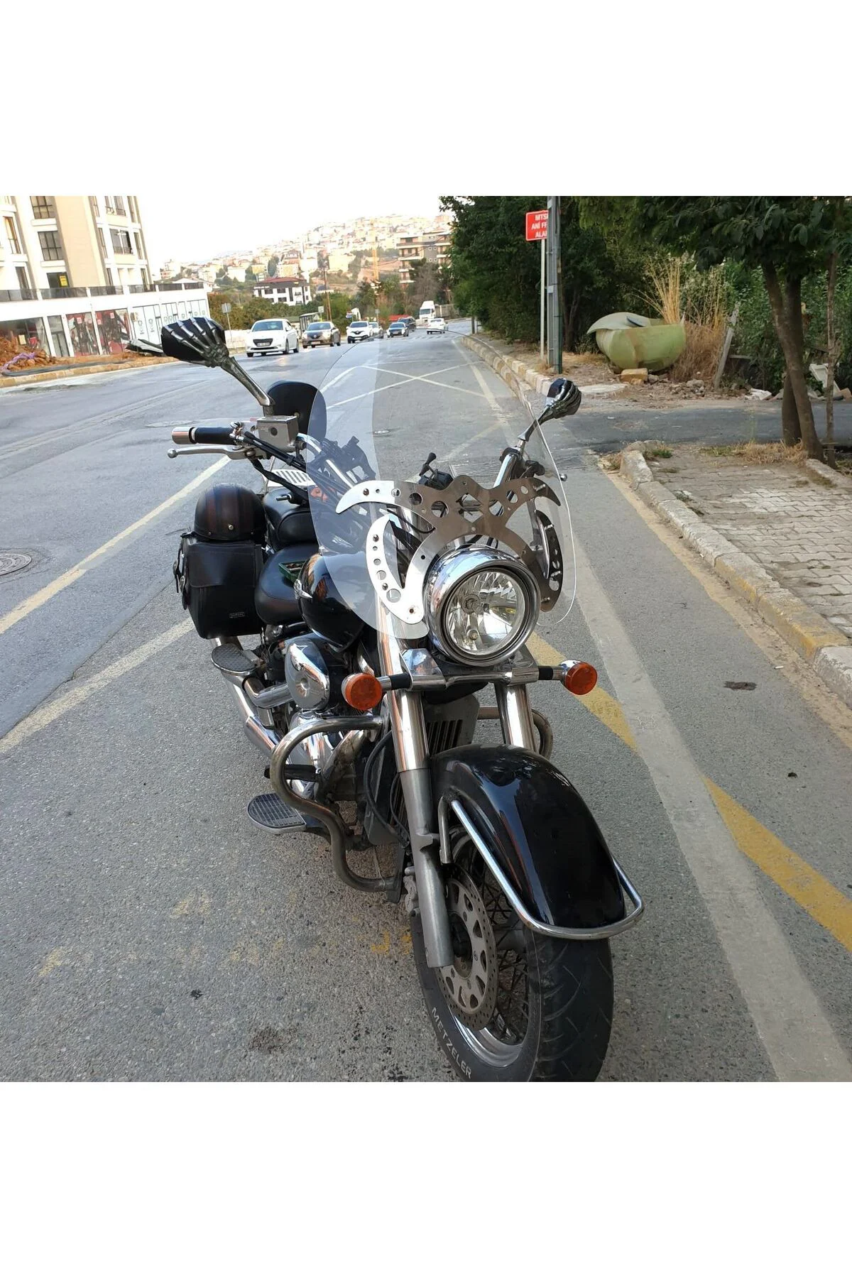 Suzuki C 800 Ön Cam 2004-2016 Model 61cm Şeffaf Renkli 4mm APARATSIZDIR Suzuki C 800 Ön Cam 2004-2016 Model 61cm Şeffaf Renkli 4mm APARATSIZDIR
