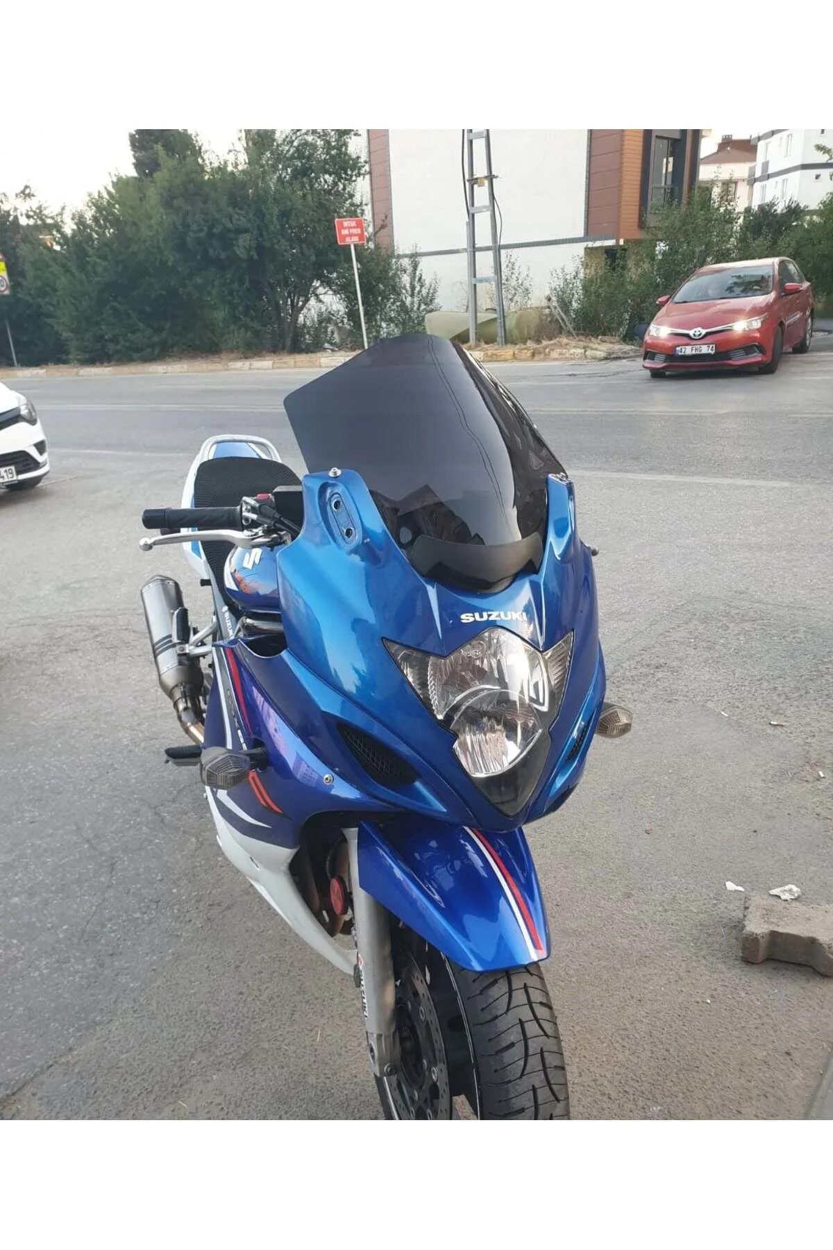 Suzuki GSX 650 F Ön Cam 2008-2012 Model 40cm Siyah Renkli