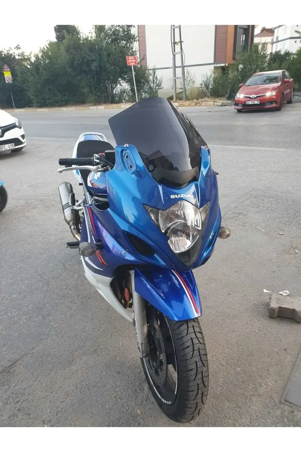 Suzuki GSX 650 F Ön Cam 2008-2012 Model 40cm Siyah Renkli