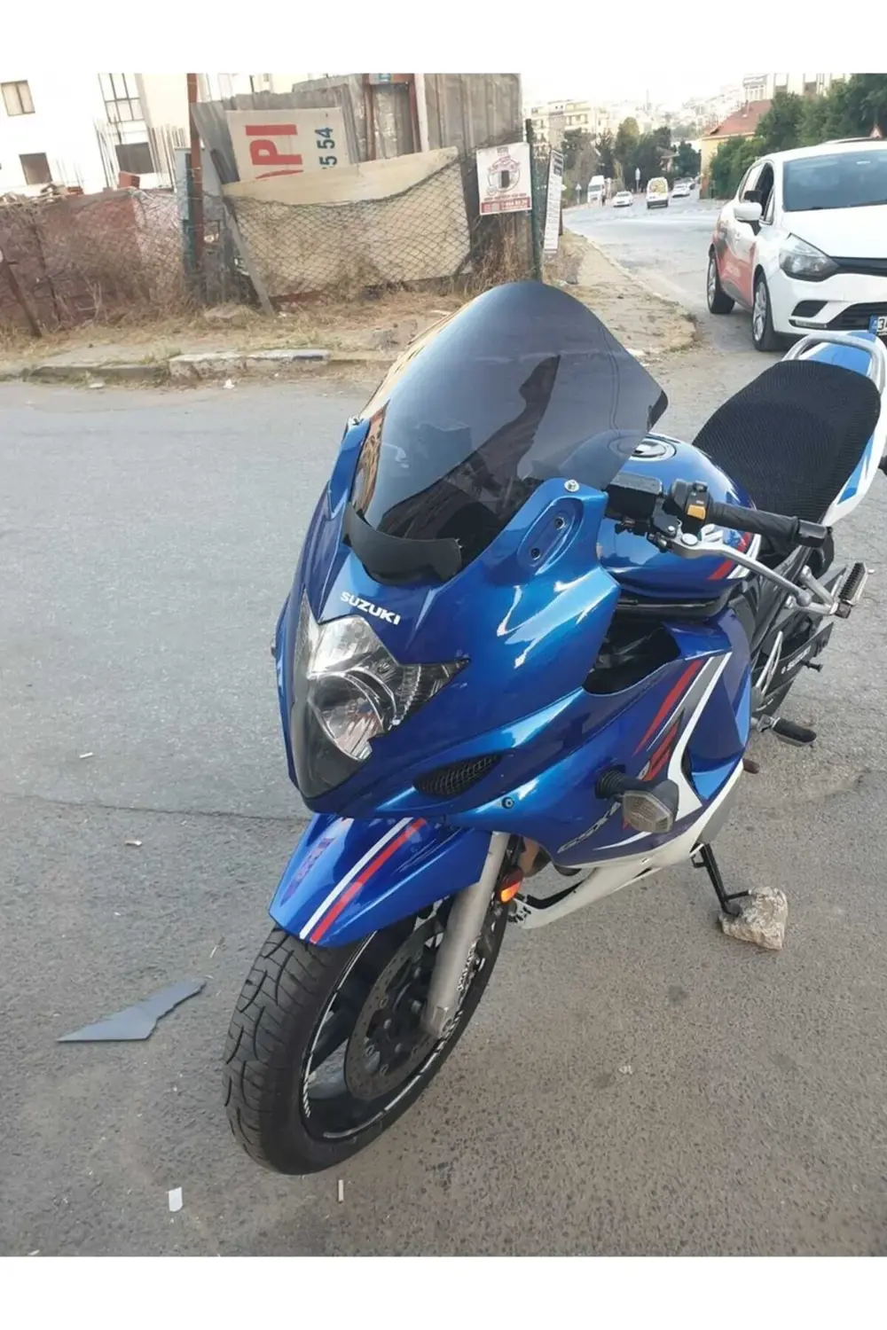 Suzuki GSX 650 F Ön Cam 2008-2012 Model 40cm Siyah Renkli