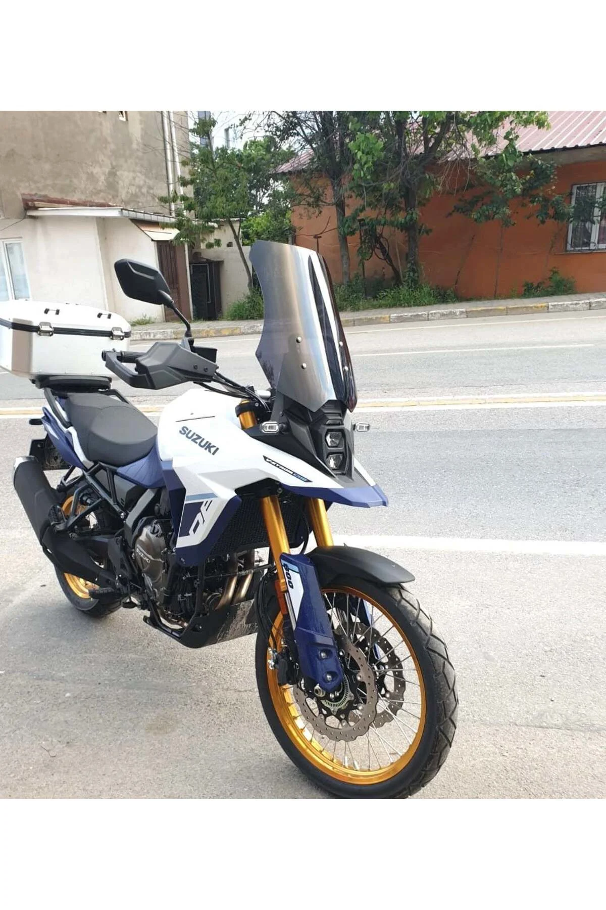 Suzuki V-strom 800 DE Ön Cam 2023-2026 Model 50cm Siyah Renkli 4mm