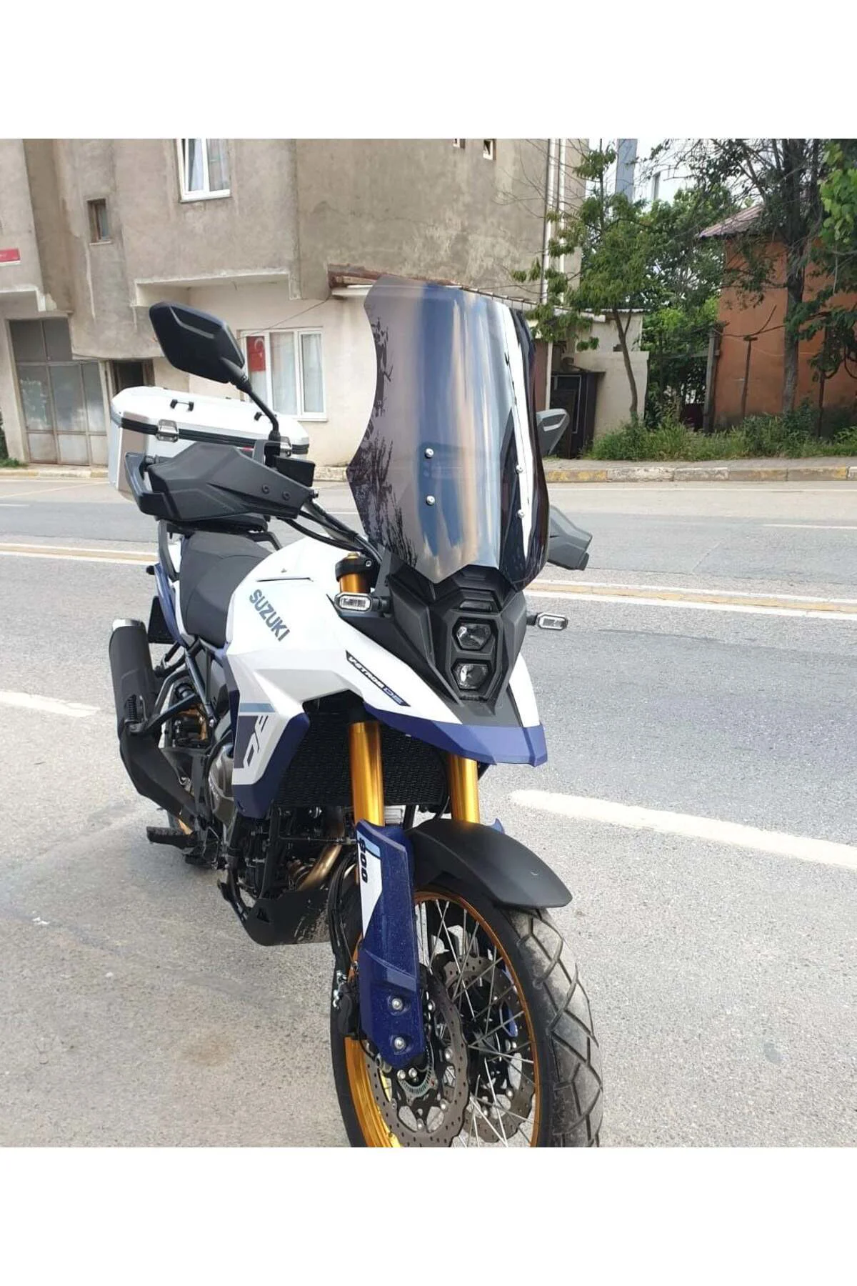 Suzuki V-strom 800 SE Ön Cam 2023-2026 Model 50cm Siyah Renkli 4m