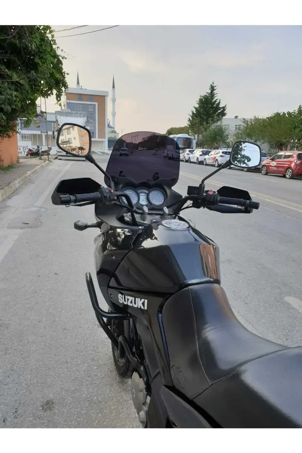 Suzuki V-strom DL 1000 Ön Cam 2004-2010 Model 45cm Siyah Renkli 4