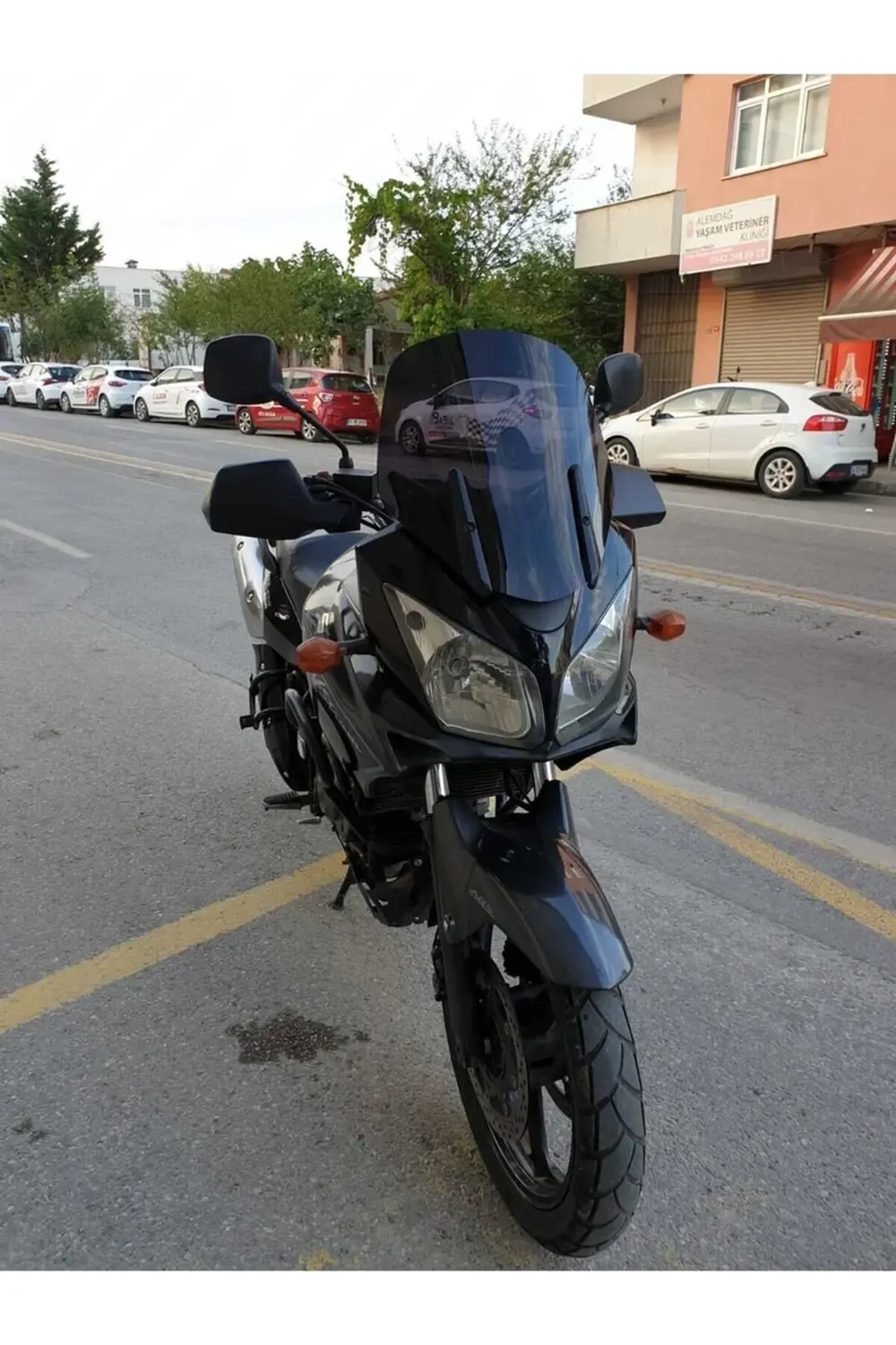 Suzuki V-strom DL 1000 Ön Cam 2004-2010 Model 45cm Siyah Renkli 4