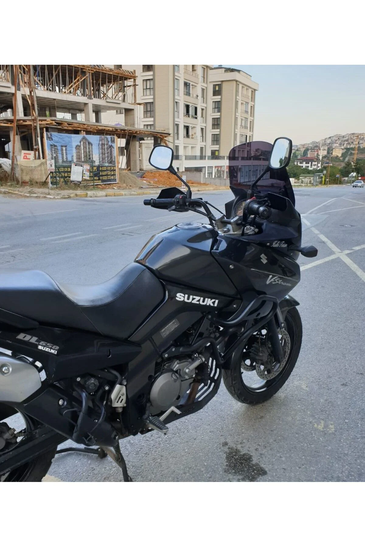Suzuki V-strom DL 1000 Ön Cam 2004-2010 Model 45cm Siyah Renkli 4