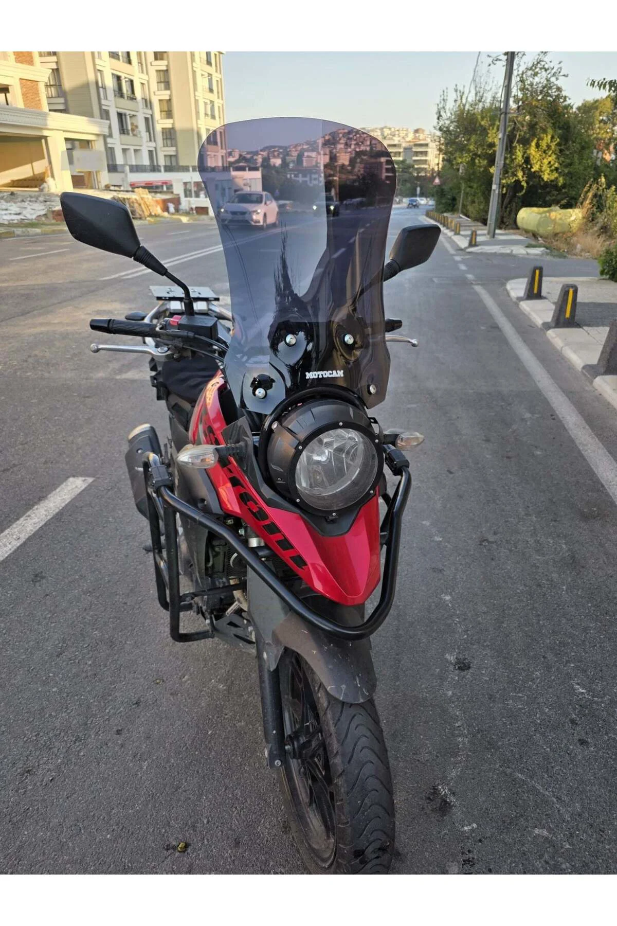 Suzuki V-Strom DL 250 Ön Cam 2017-2020 Model 51cm Siyah Renkli 4m