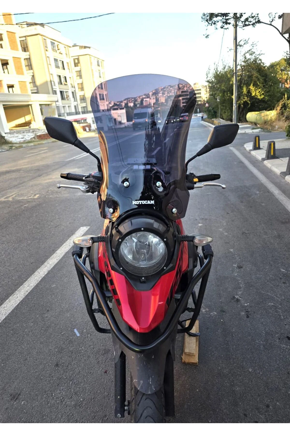 Suzuki V-Strom DL 250 Ön Cam 2017-2020 Model 51cm Siyah Renkli 4m