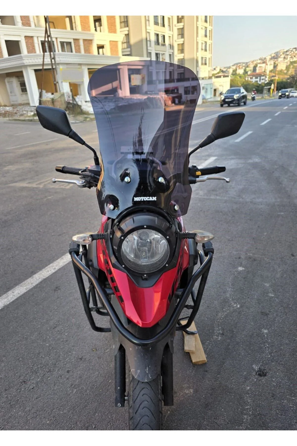 Suzuki V-Strom DL 250 Ön Cam 2017-2020 Model 51cm Siyah Renkli 4m