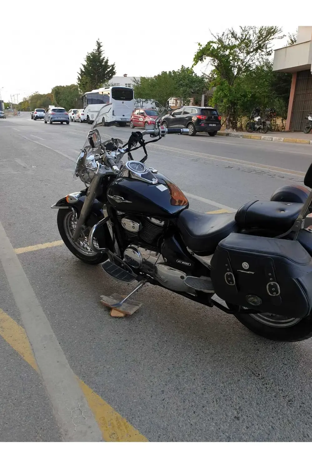 Suzuki V-VL-C Ön Cam 2001-2013 Model 61cm Şeffaf Renkli 4mm APARA