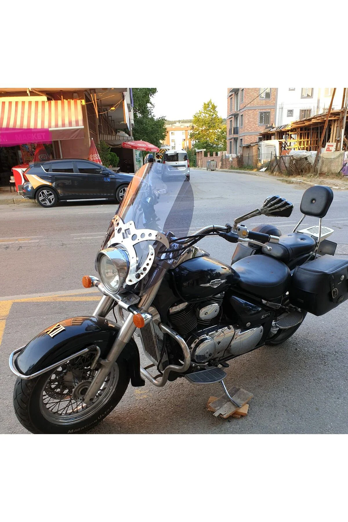 Suzuki VL 800 Ön Cam 2004-2016 Model 61cm Füme Renkli 4mm APARATSIZDIR