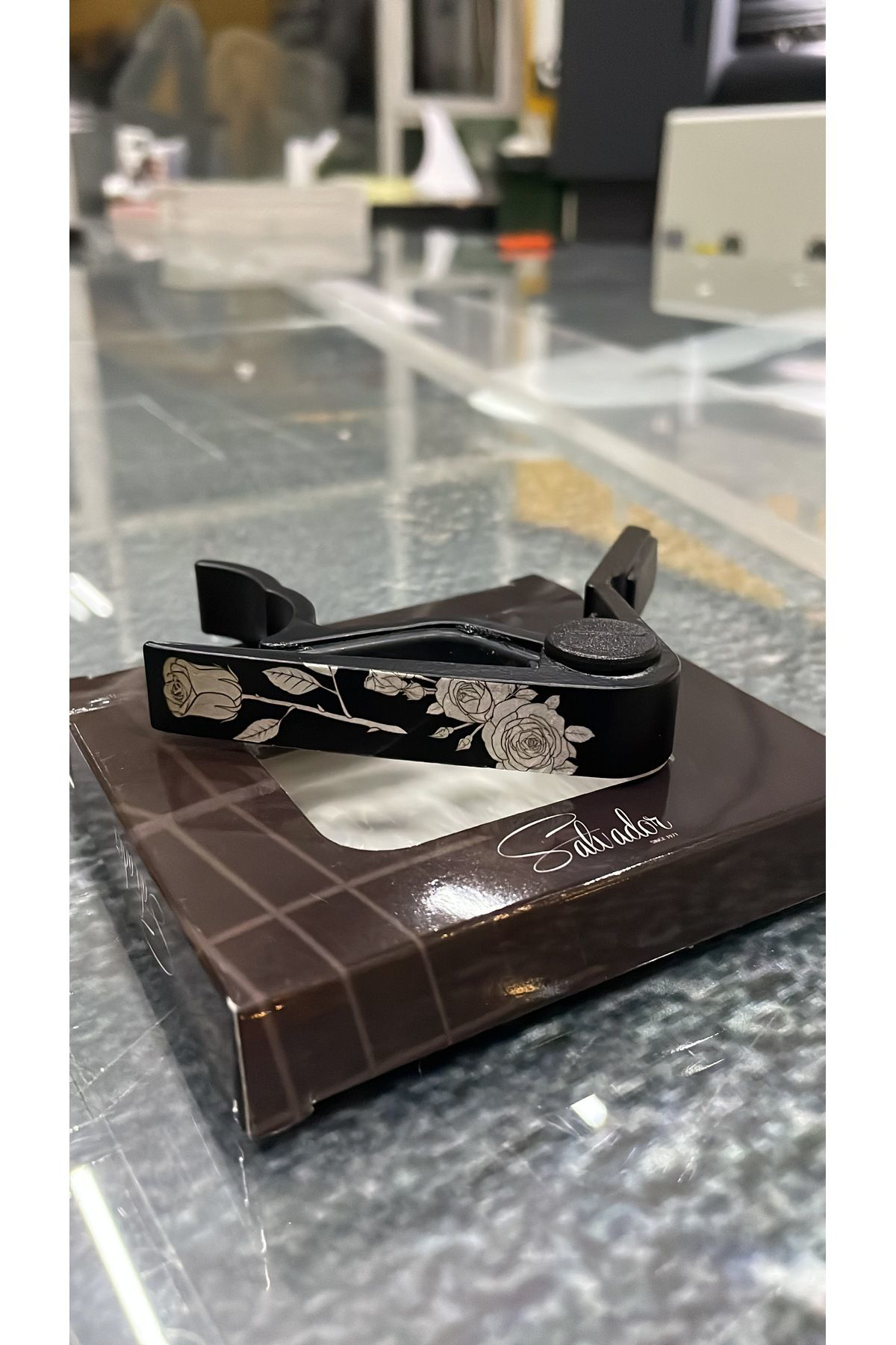 Salvador Sv-75Bk Siyah Gül Desenli Gitar Ve Bağlama Kaposu - 1. Sınıf