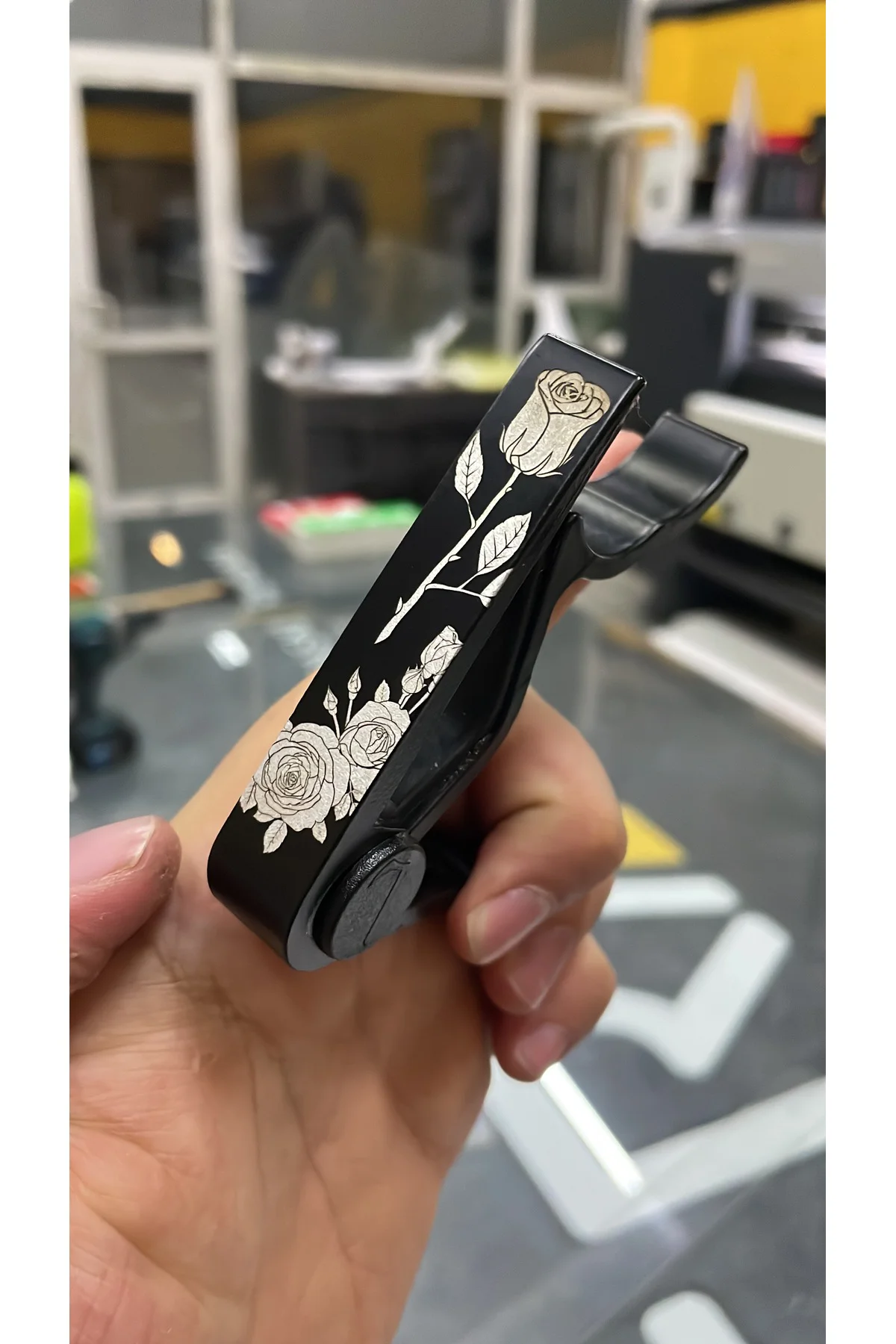 Sv-75bk Siyah Gül Desenli Gitar Ve Bağlama Kaposu - 1. Sınıf