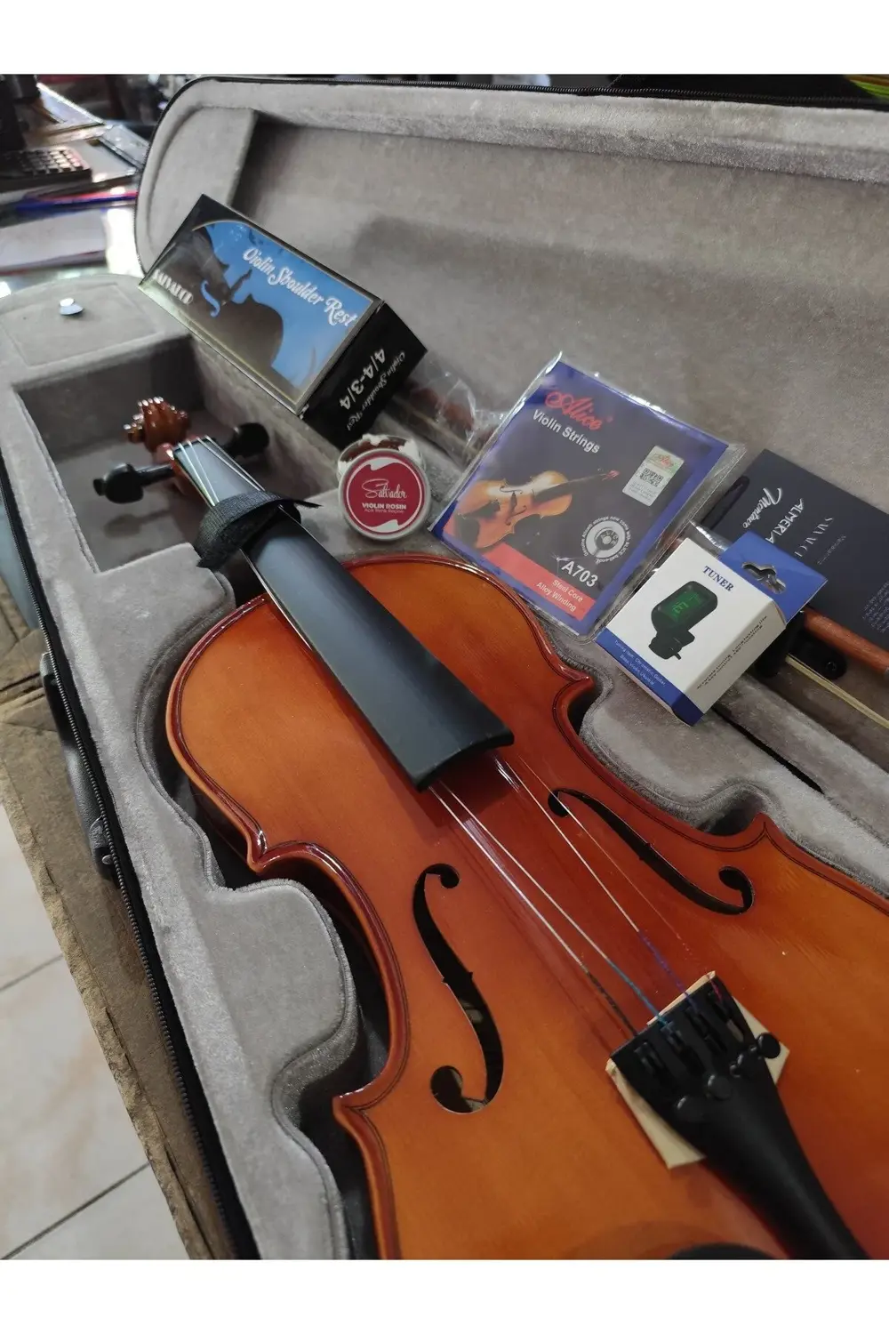 Salvador Sv140 Tam Boy 4/4 Keman Full Set Salvador Sv140 Tam Boy 4/4 Keman Full Set