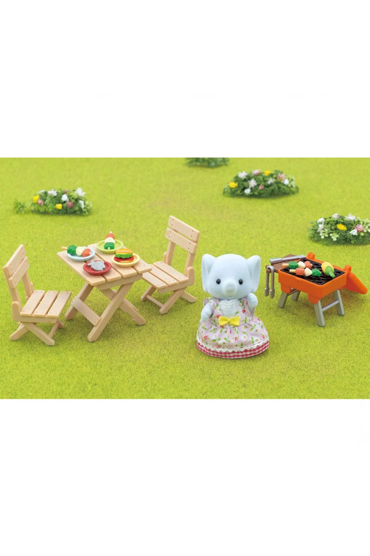 Sylvanian Families Barbekü Piknik Fil Kız 5640