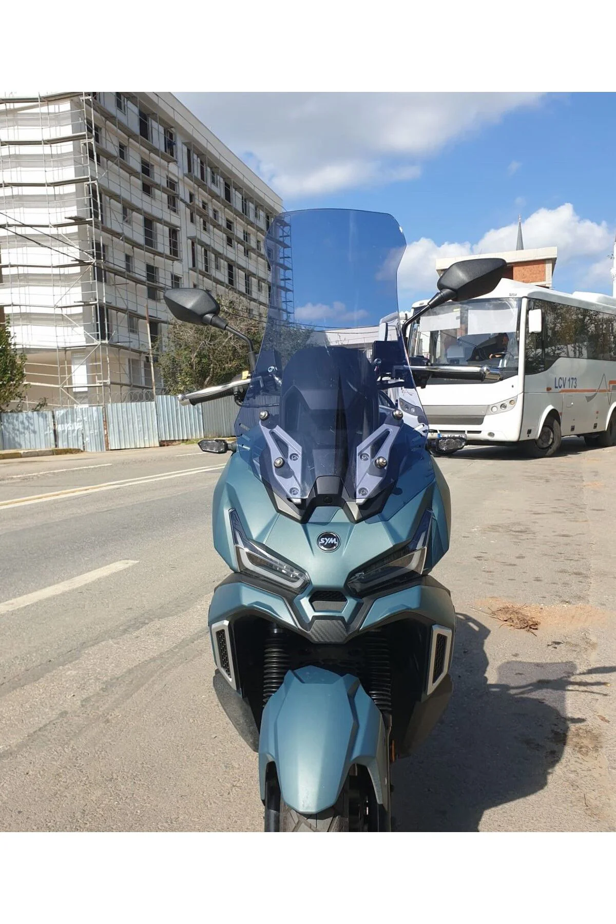 SYM Adx 125 Ön Cam 2023-2026 Model 62cm Füme Renkli 4mm
