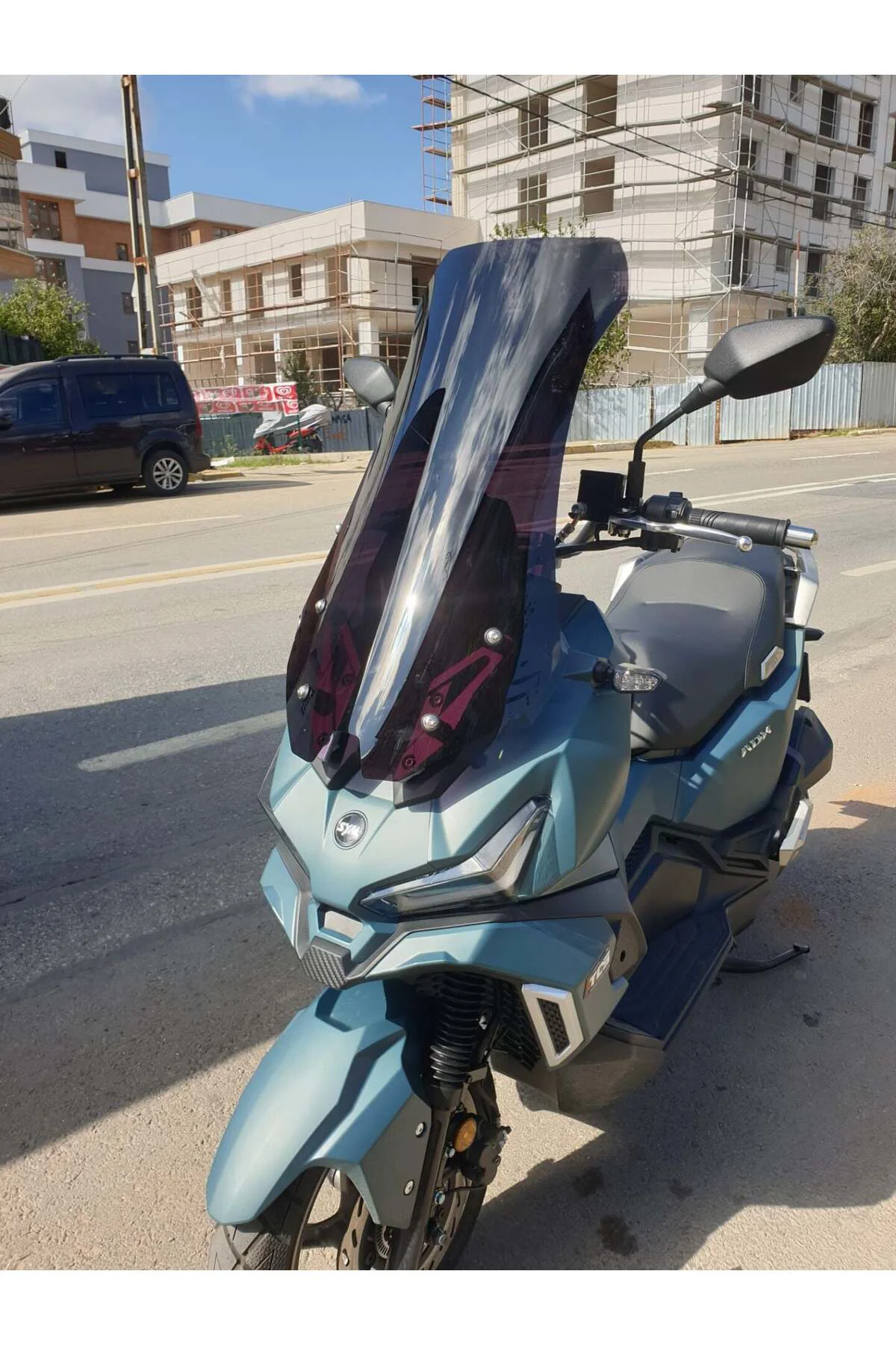 SYM Adx 125 Ön Cam 2023-2026 Model 62cm Siyah Renkli 4mm UZUN