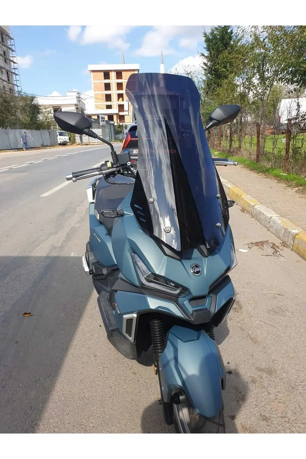 SYM Adx 125 Siperlik Ön Cam 2023-2025 Model 62cm Siyah Renkli 4mm