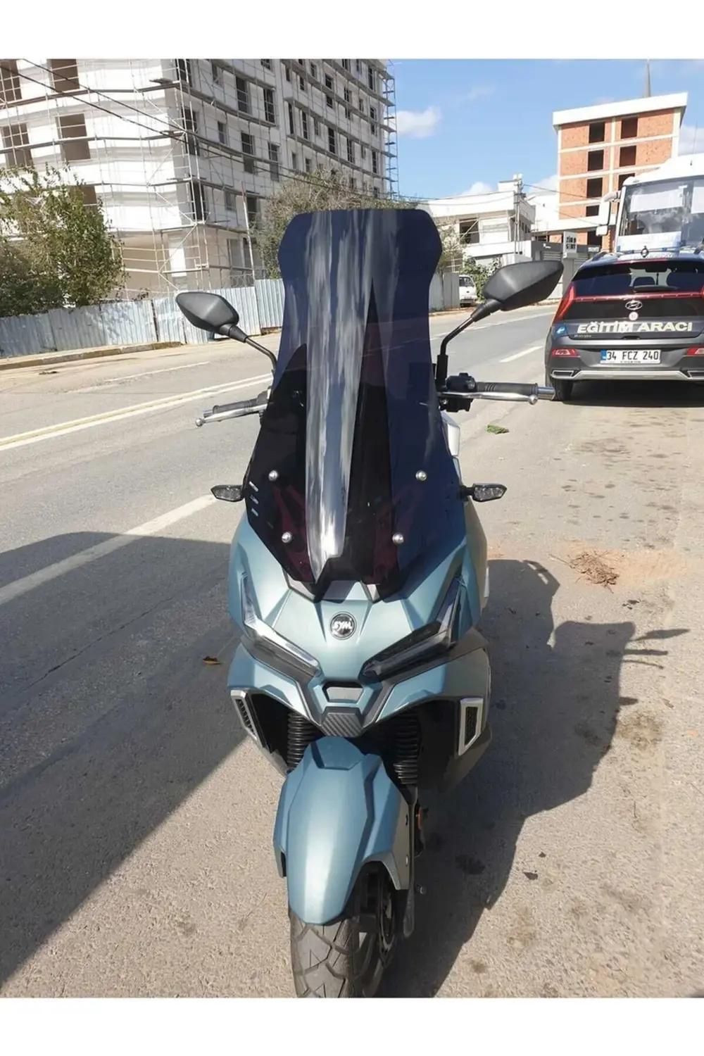 SYM ADX 300 Ön Cam 2024-2025 Model 75cm Siyah Renkli 4mm UZUN