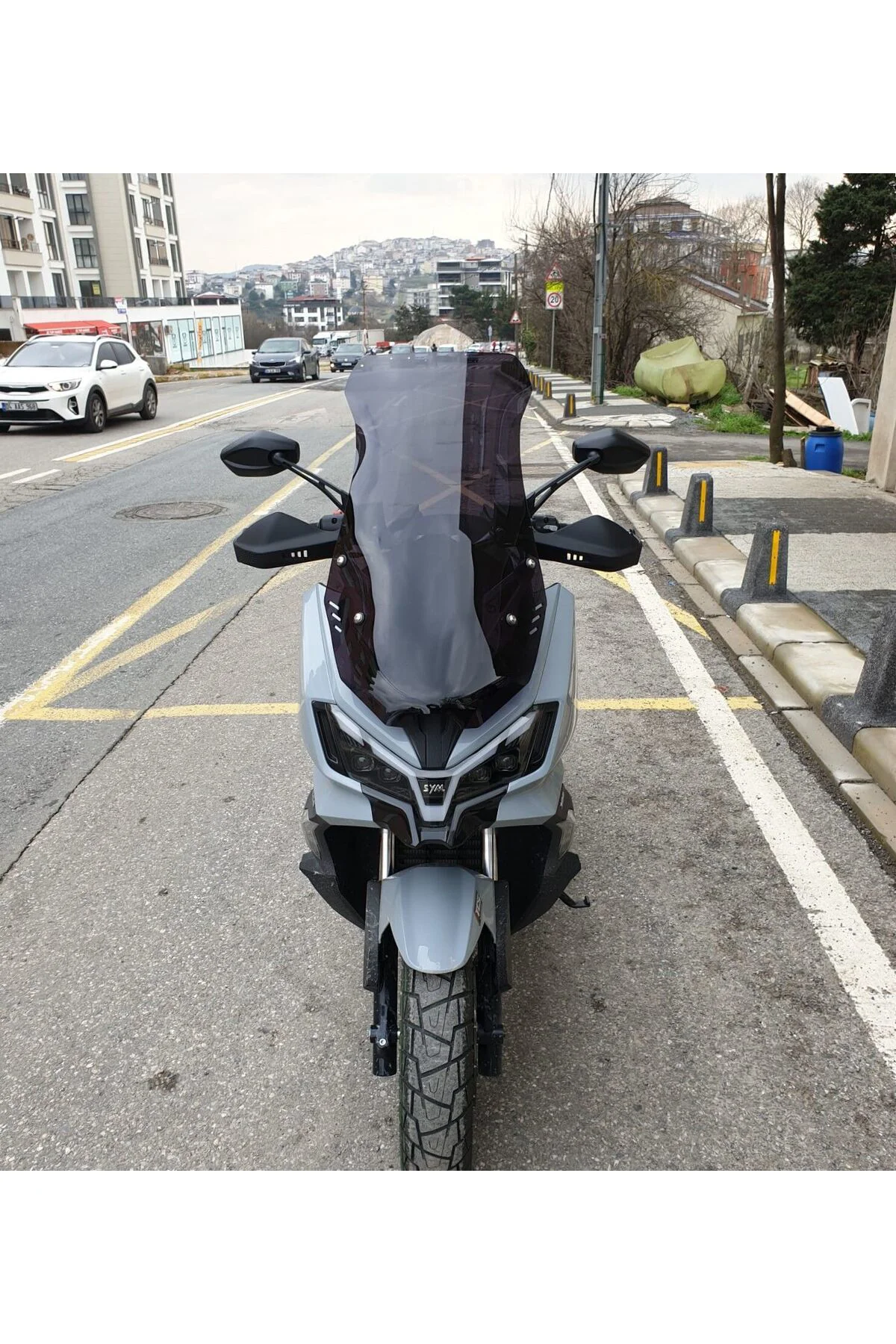 SYM ADX 300 Ön Cam 2024-2026 Model 75cm Siyah Renkli 4mm UZUN