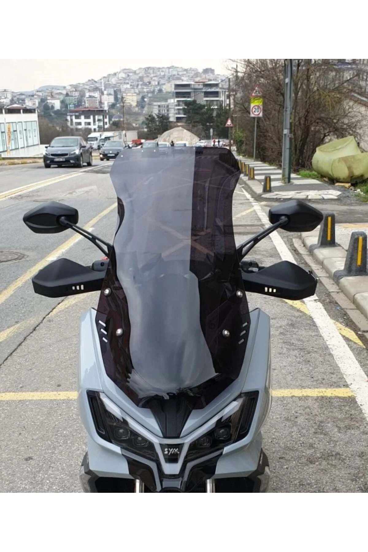 SYM ADX 300 Ön Cam 2024-2026 Model 75cm Siyah Renkli 4mm UZUN