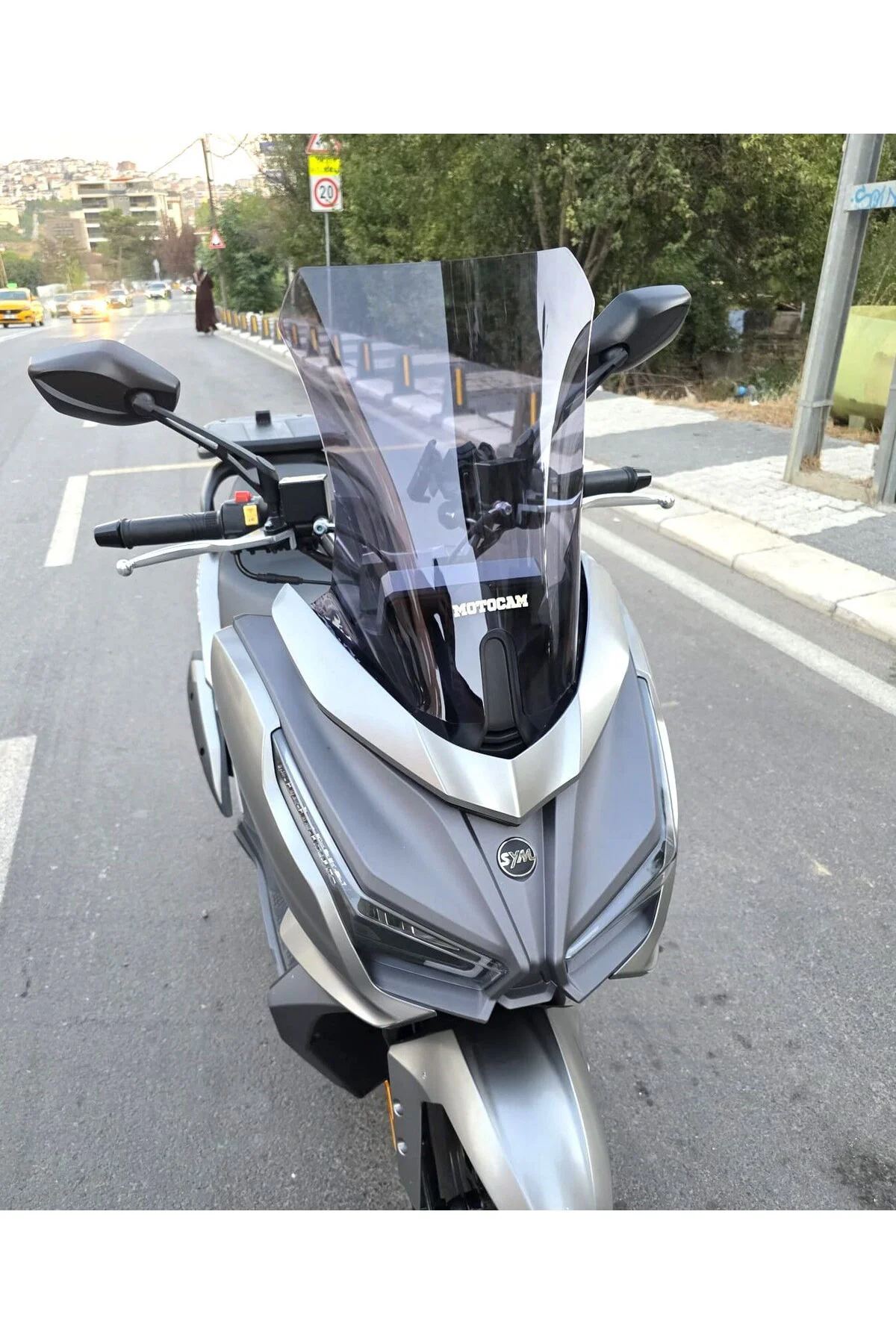 Sym Cruisym 150 GT Ön Cam 2023-2026 Model 45cm Füme Renkli 4mm