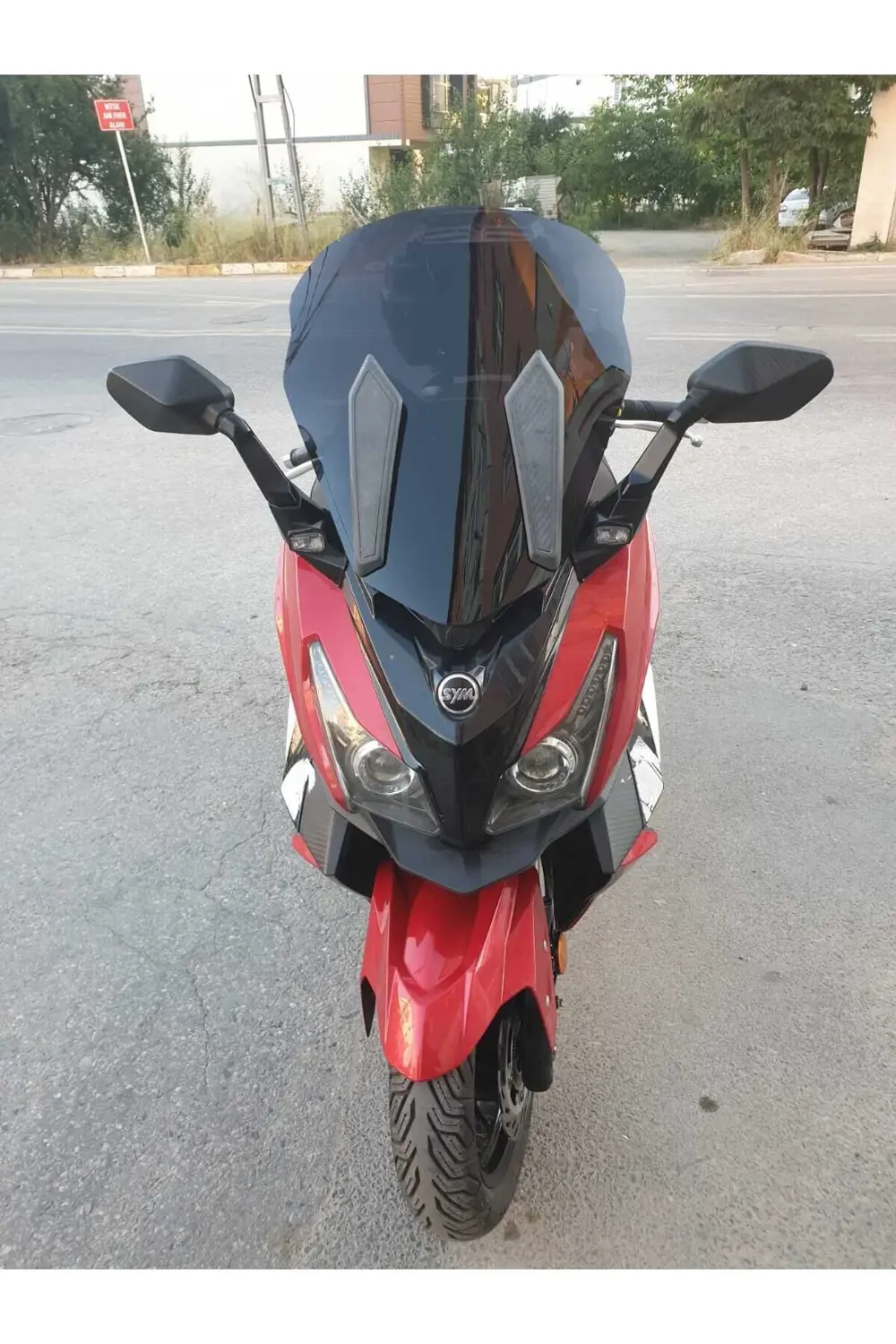 Sym Cruisym 250 Ön Cam 2018 Model 57cm Siyah Renkli 4mm Uzun Cam